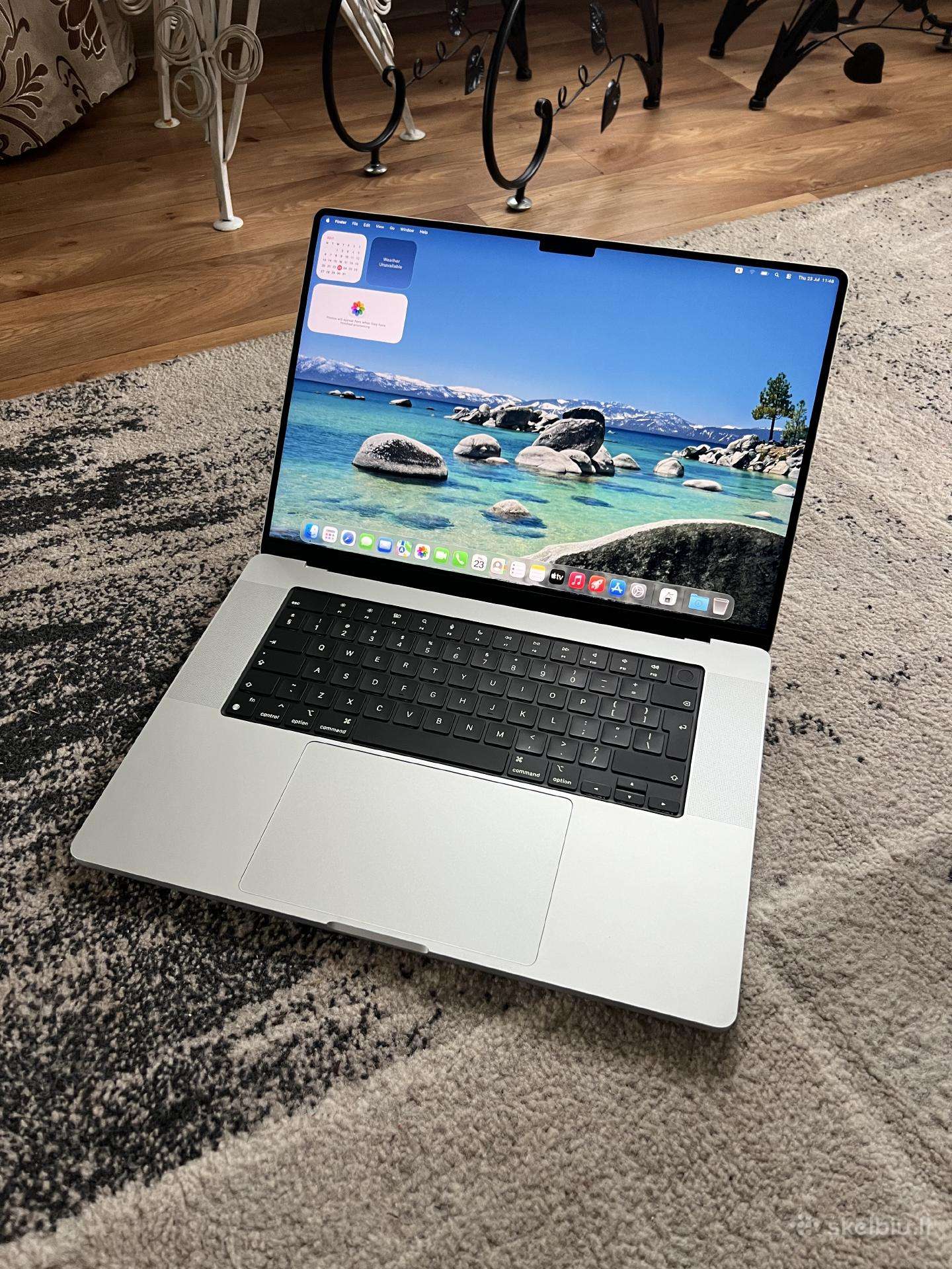 MacBook Pro 16-inch 16gb 1tb