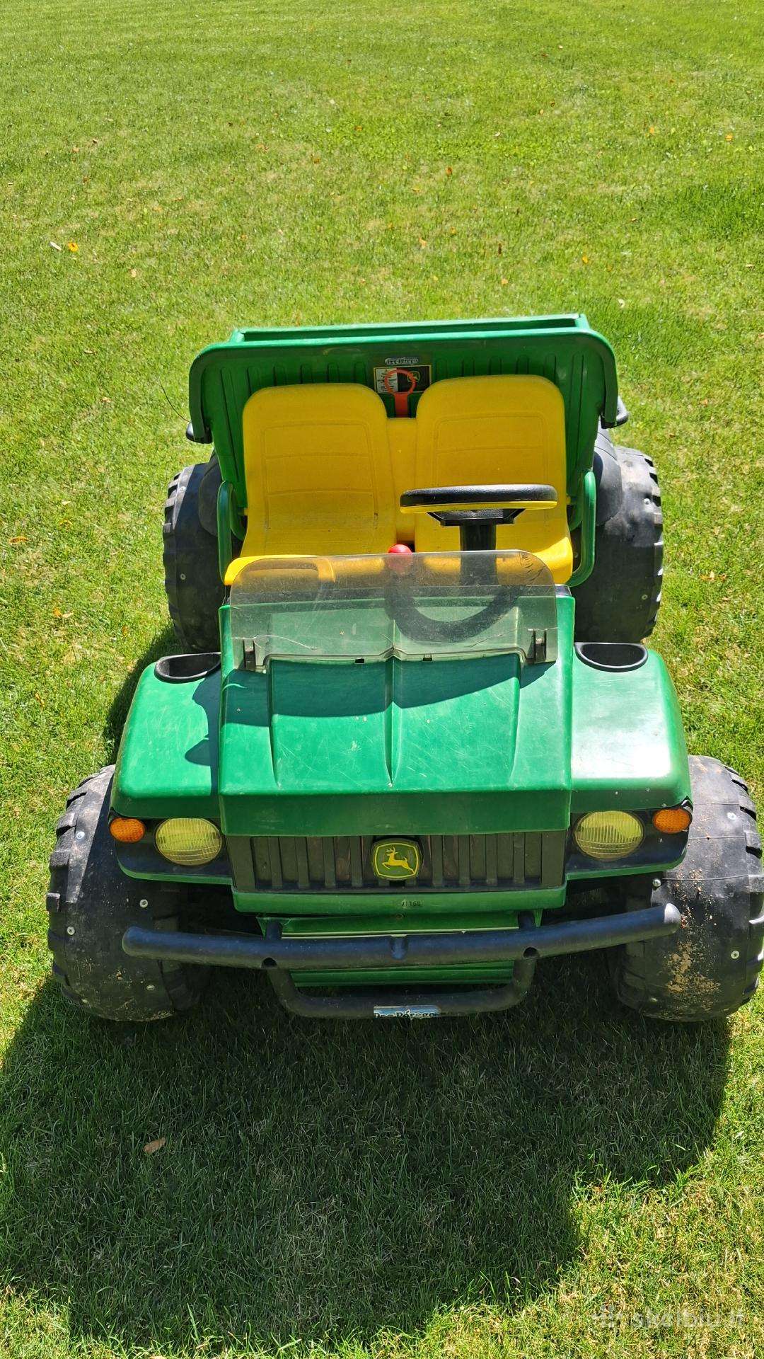 Elektrinė mašina vaikiška John Deer