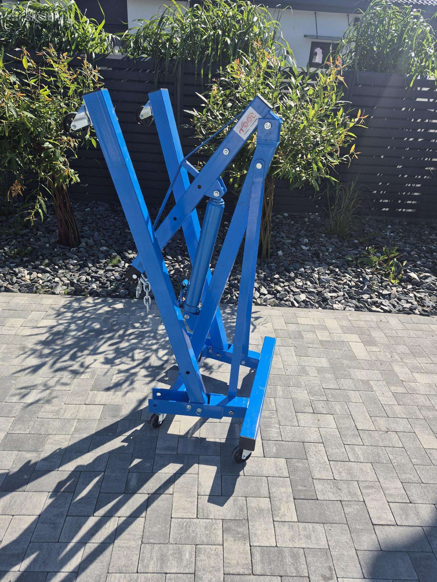 Variklio hidraulini 2t keltuvas