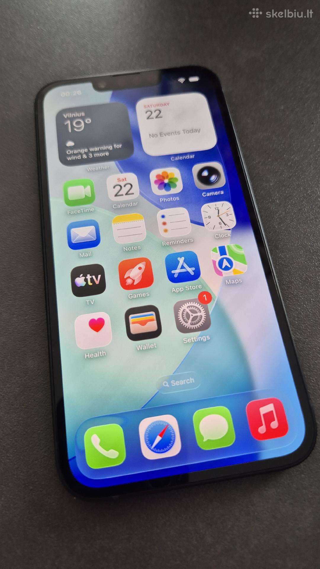 iPhone 16e