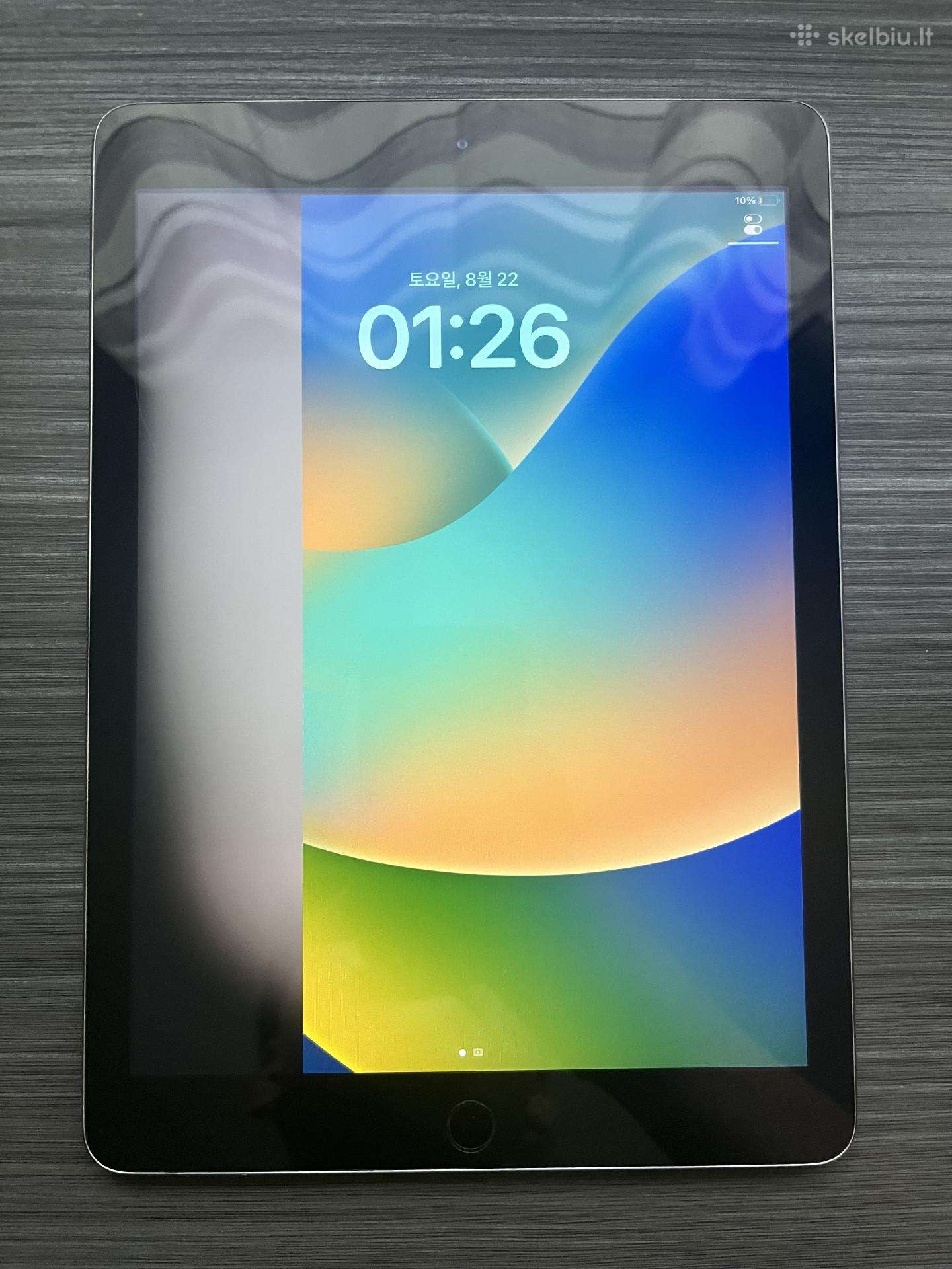 iPad (5th generation)