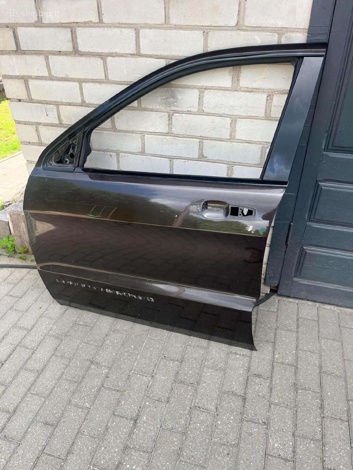 Jeep Grand Cherokee durys