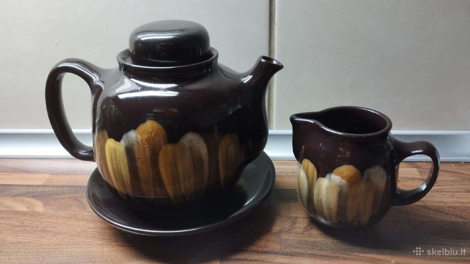 Kavinukas/arbatinukas su indu pienui