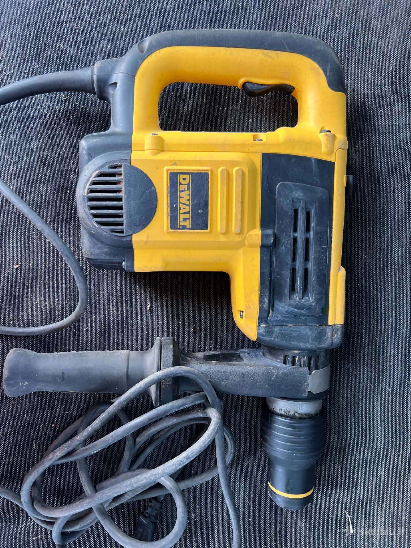 Dewalt D25820-qs Sds-max atskėlimo plaktukas