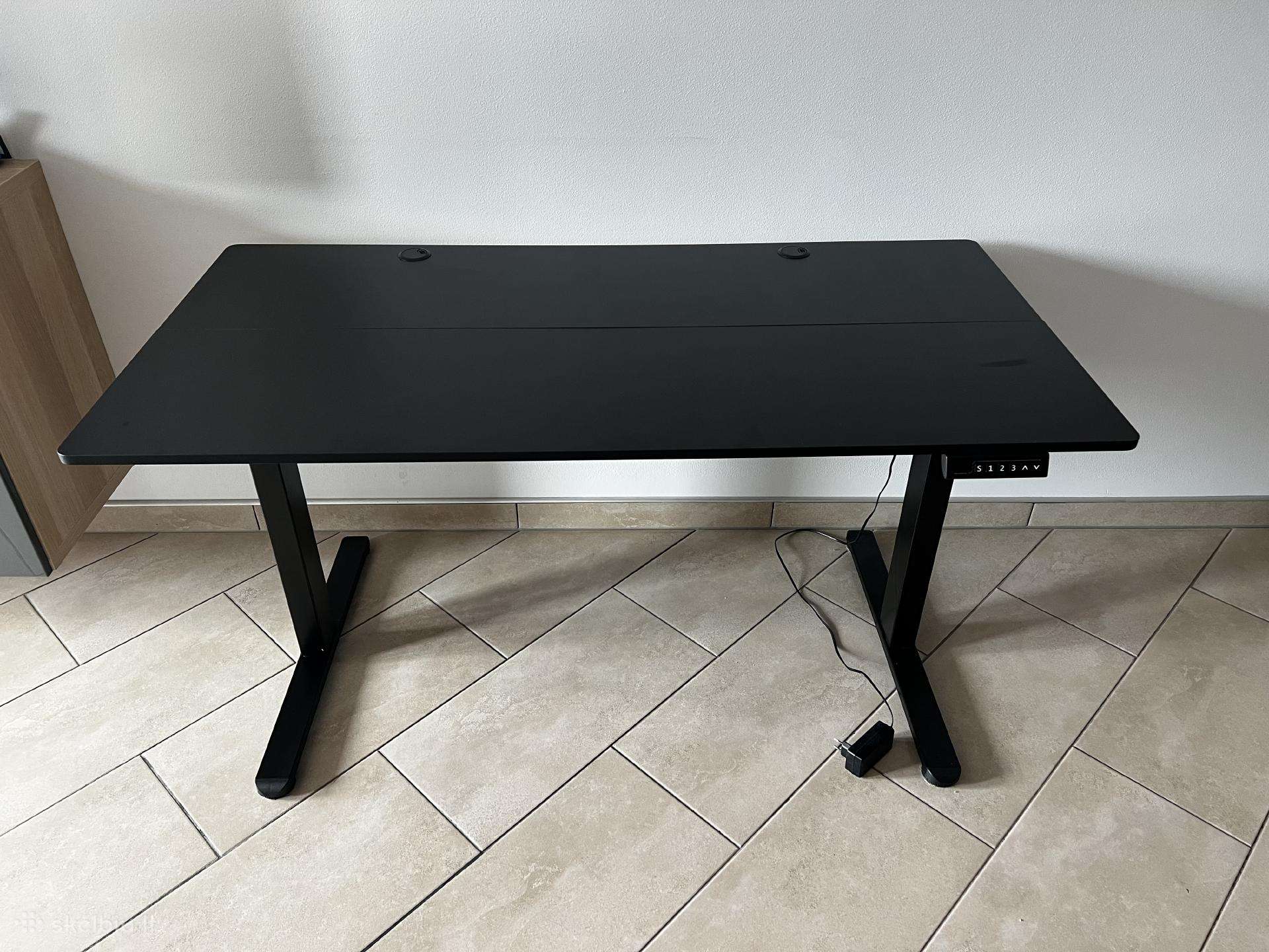 Reguliuojamo aukščio stalas 140x70