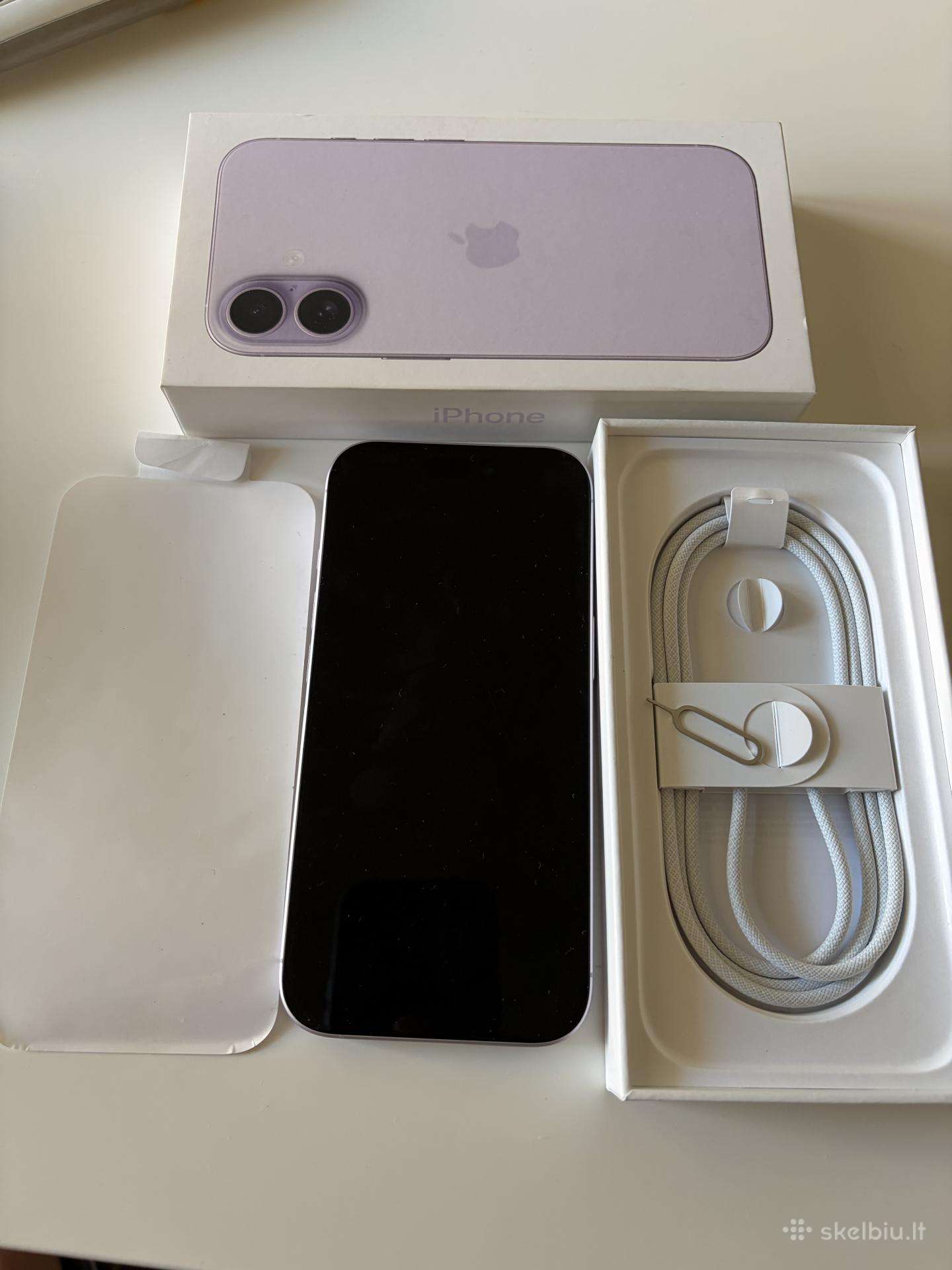 iPhone 17 Apple