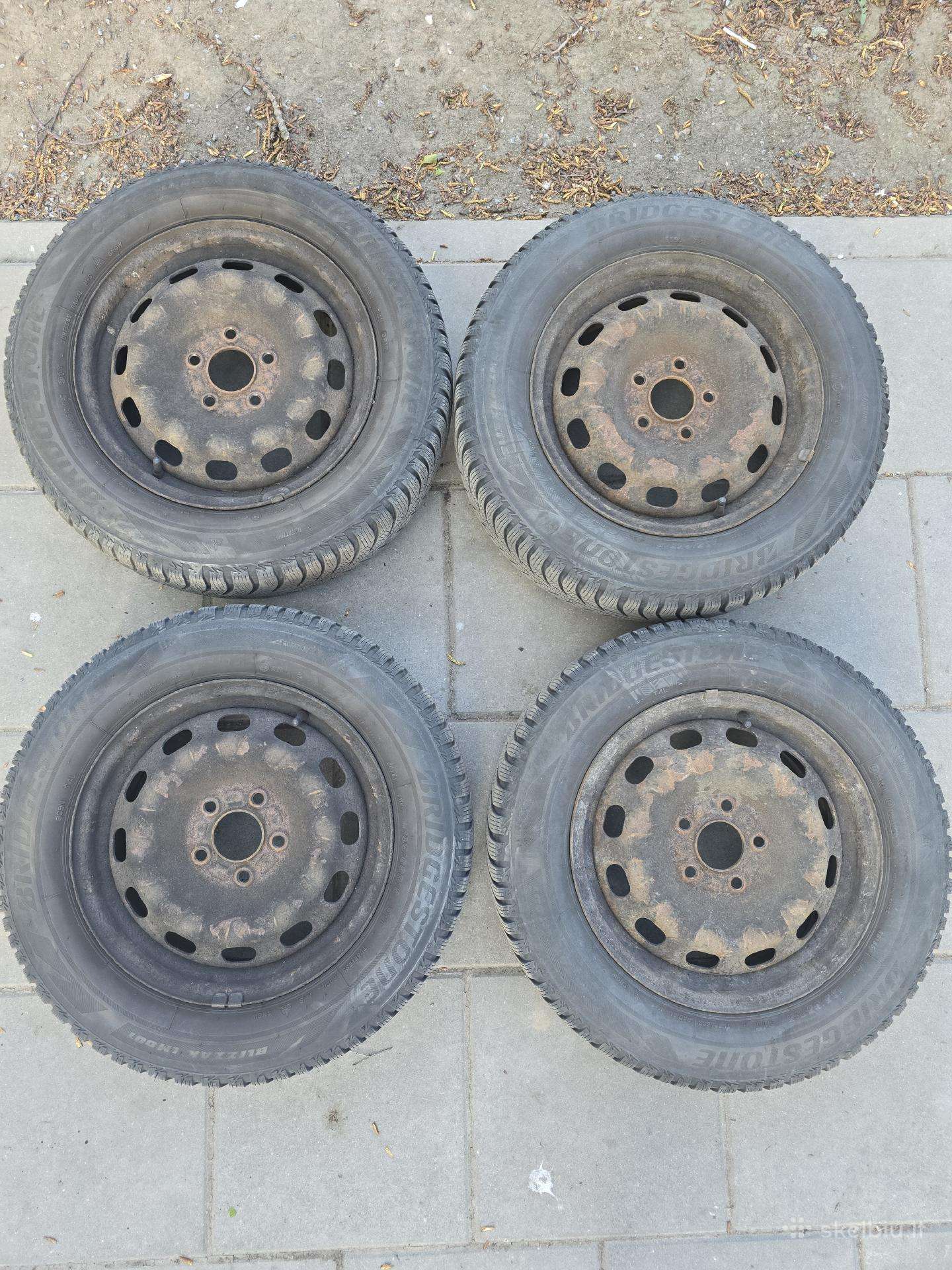 Ford, plieniniai štampuoti, R15
