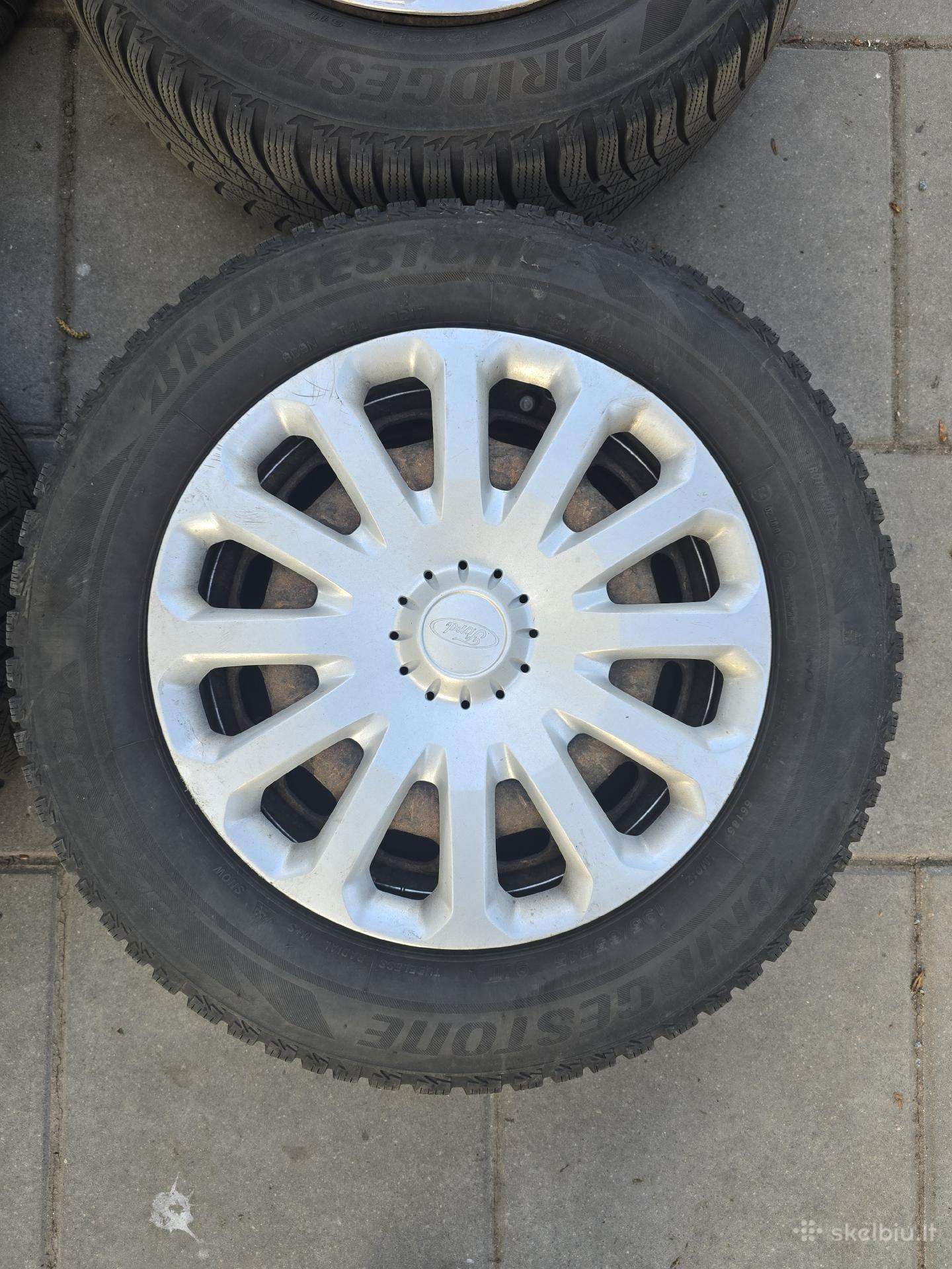 Ford, plieniniai štampuoti, R15