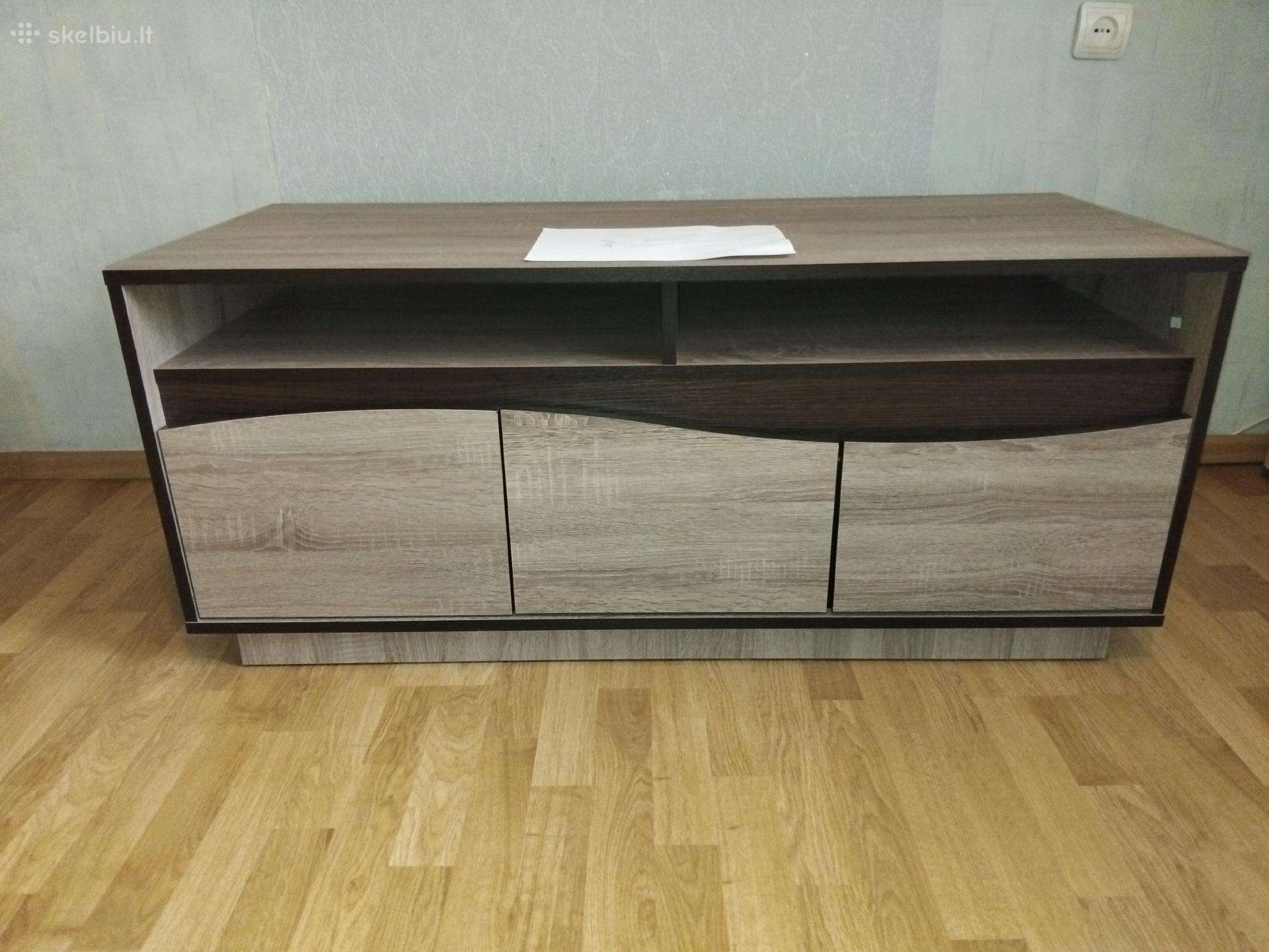 TV staliukas