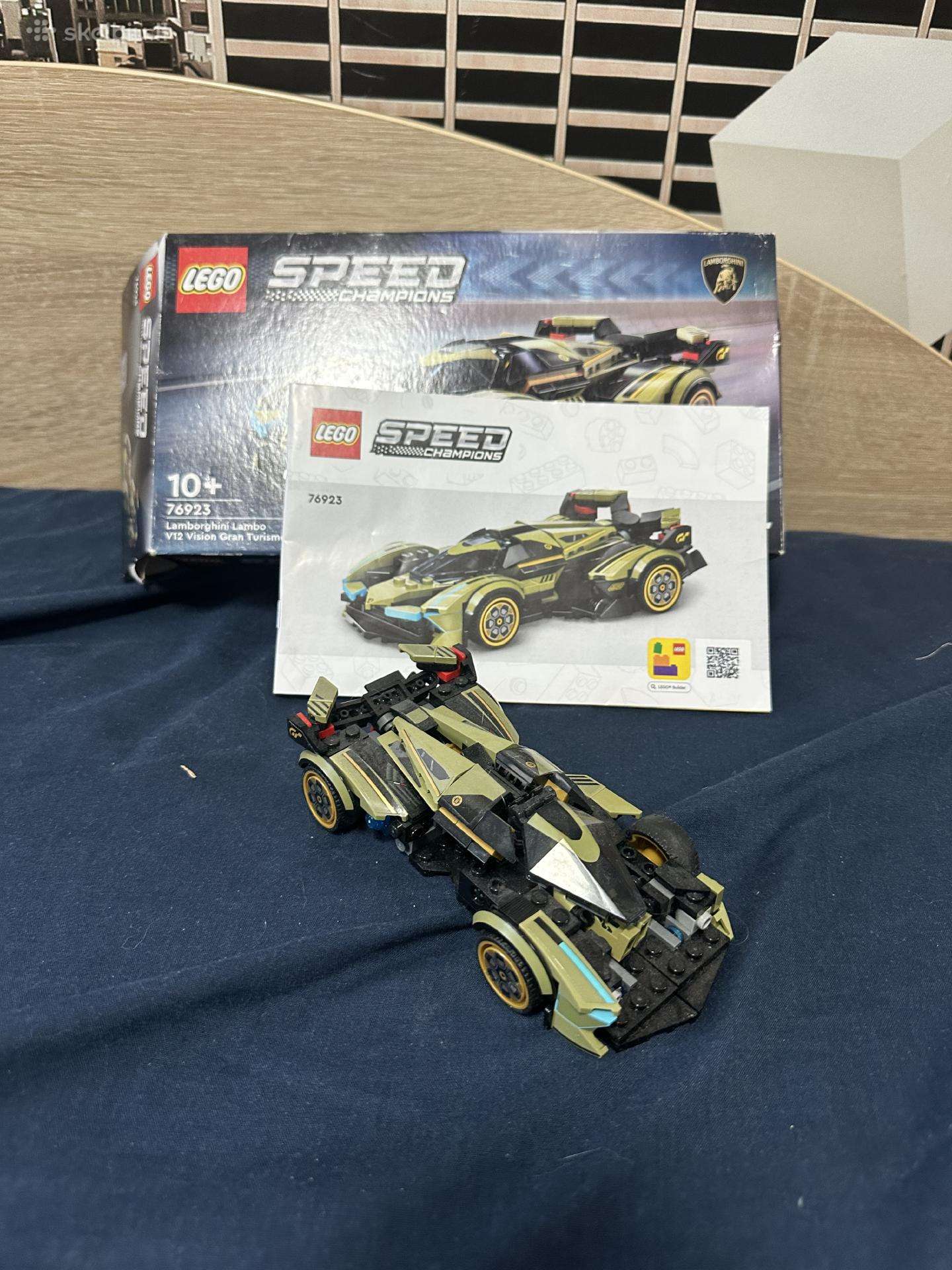 Lego76923