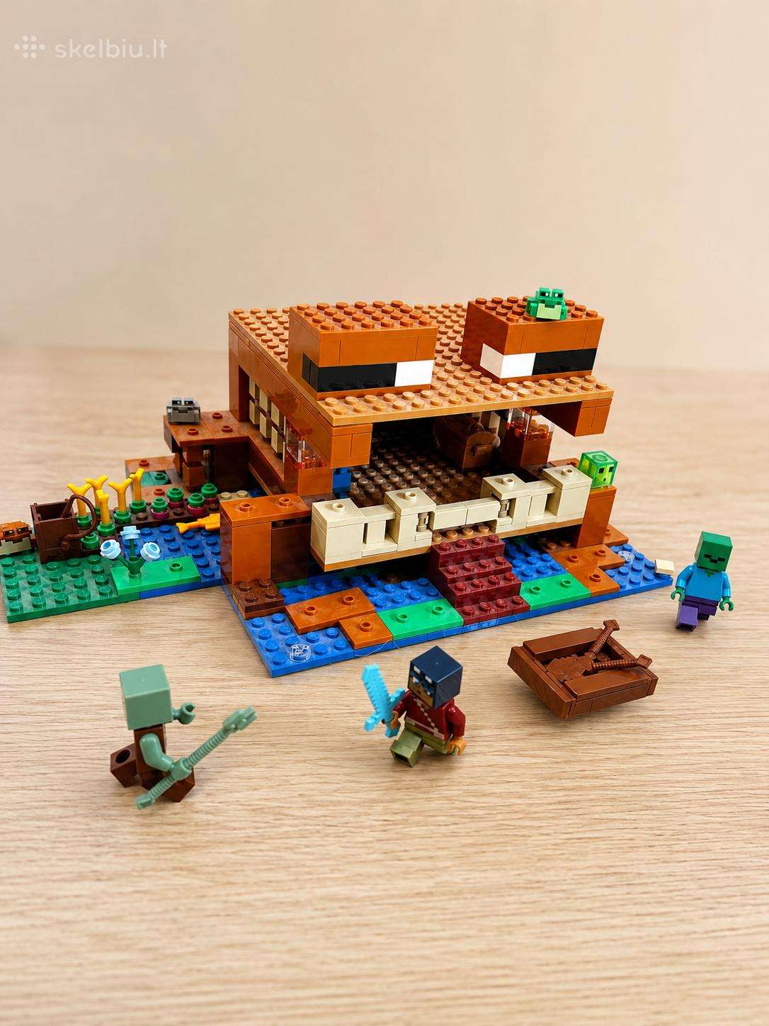Lego Minecraft Frog house
