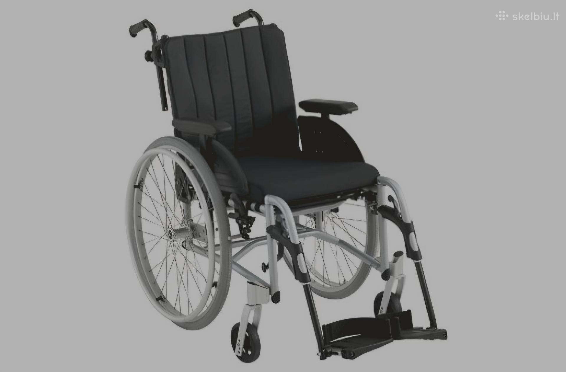 Invacare Xlt Swing neįgaliojo vežimukas