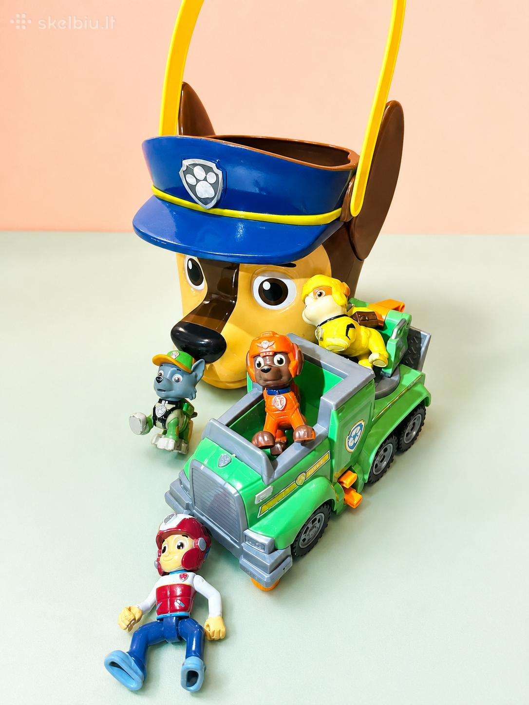Paw patrol “patrulių figurėlės ir Chase “čeiso