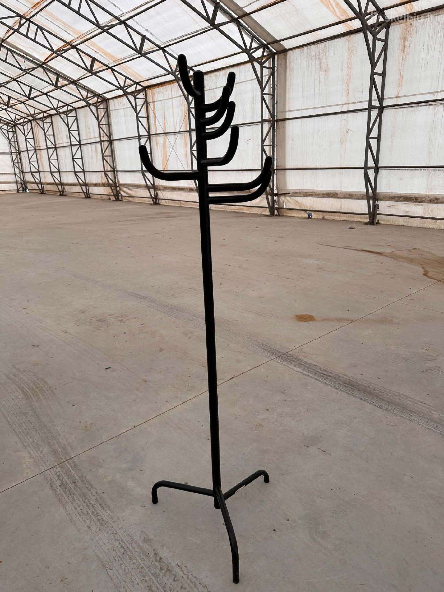 Metalinė drabužių kabykla 185 cm