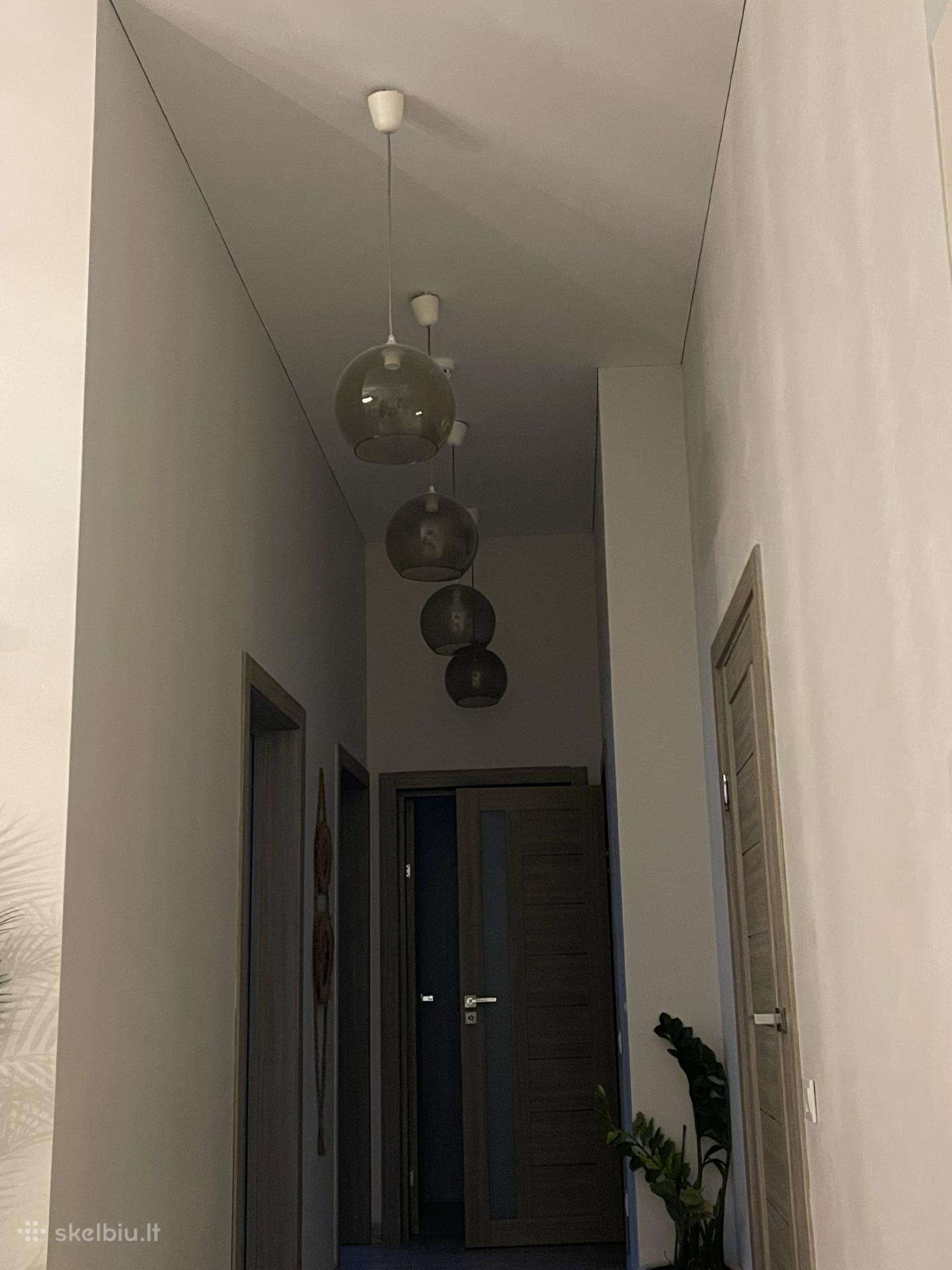 Ikea 4 sviestuvo gaubtai