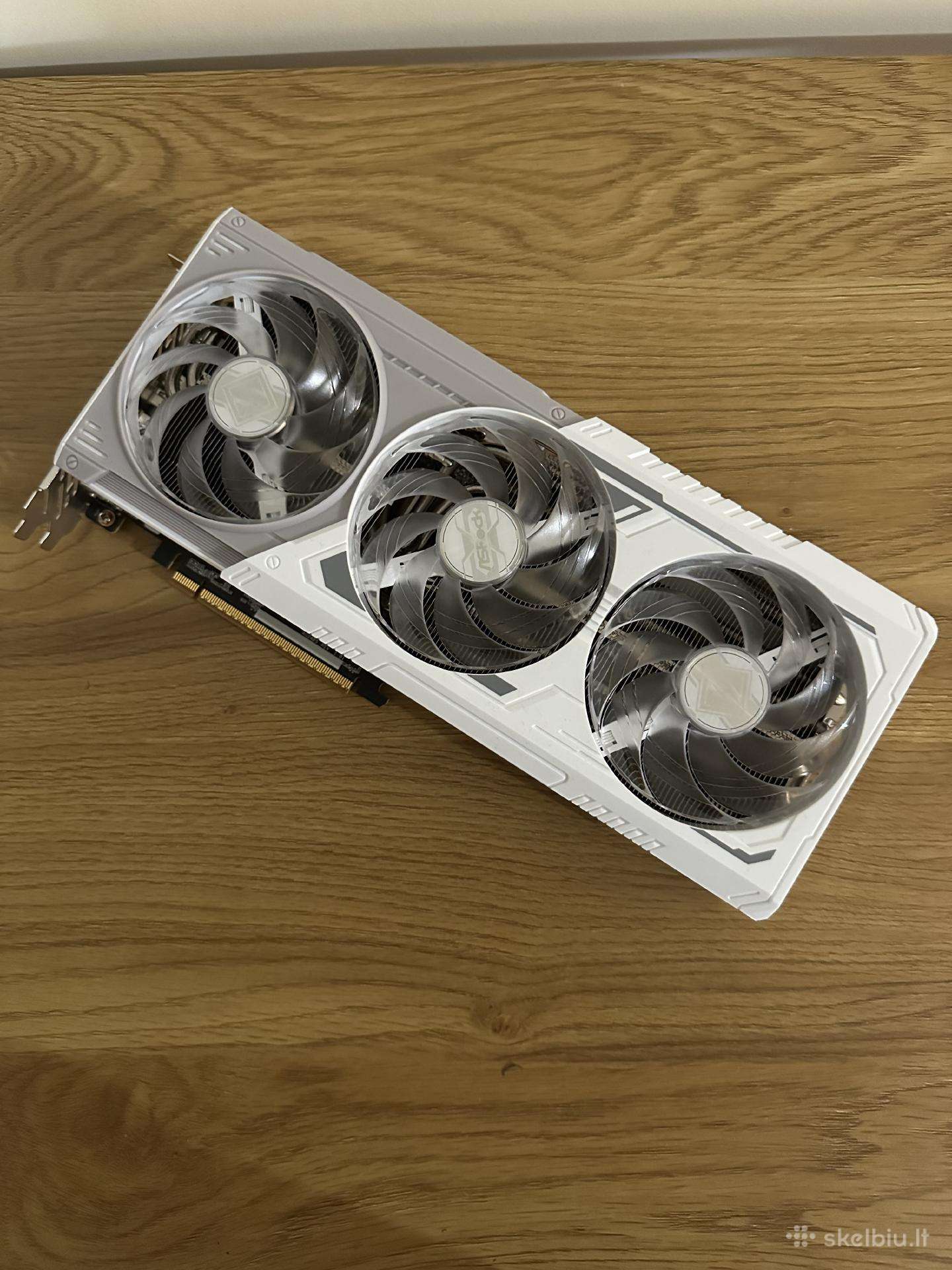 Asrock Radeon Rx 9070 XT Steel Legend 16gb.