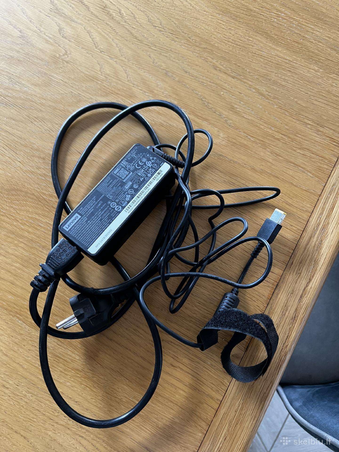 Lenovo pakrovejas staciakampis