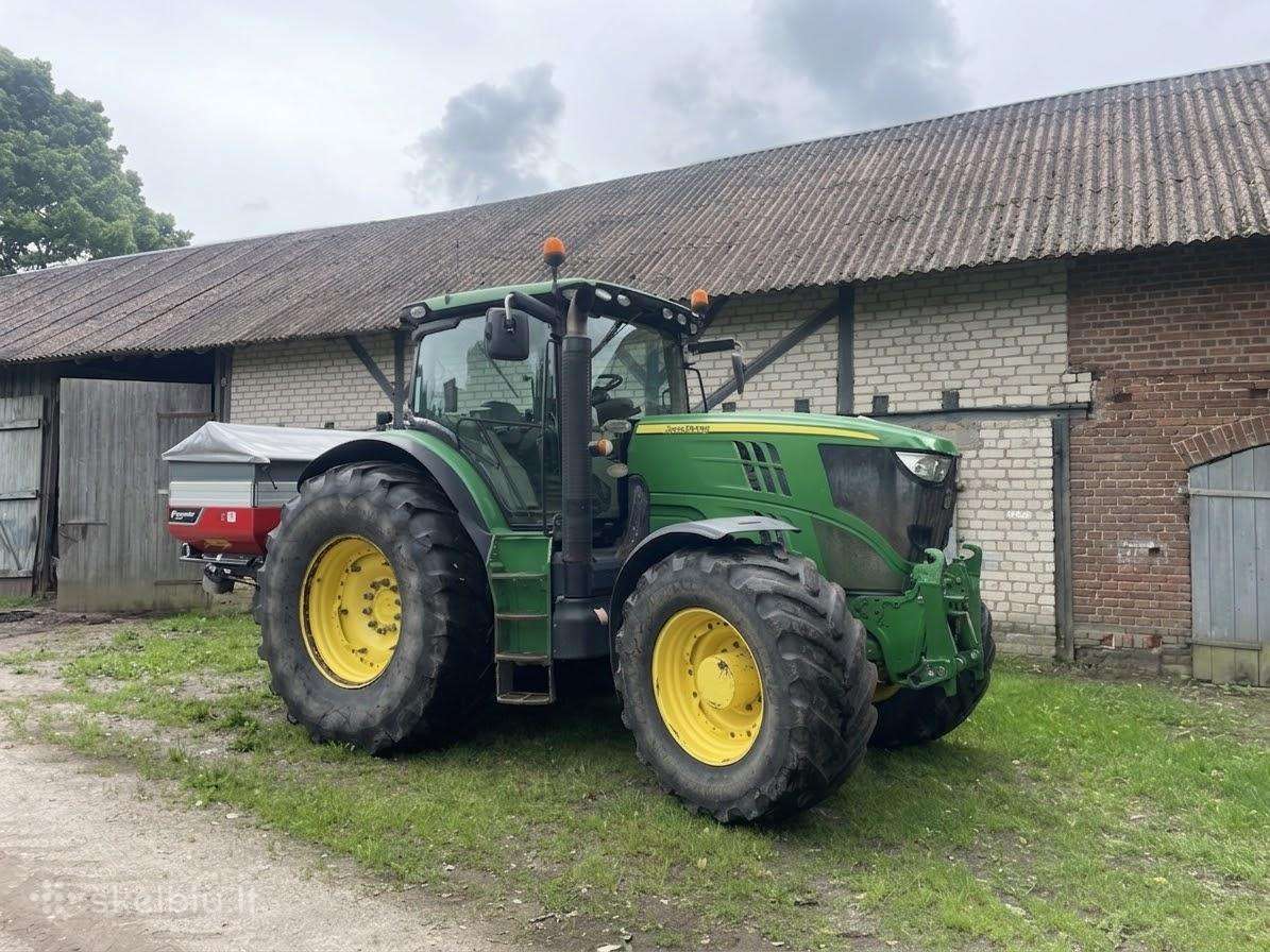 John Deere 6210r