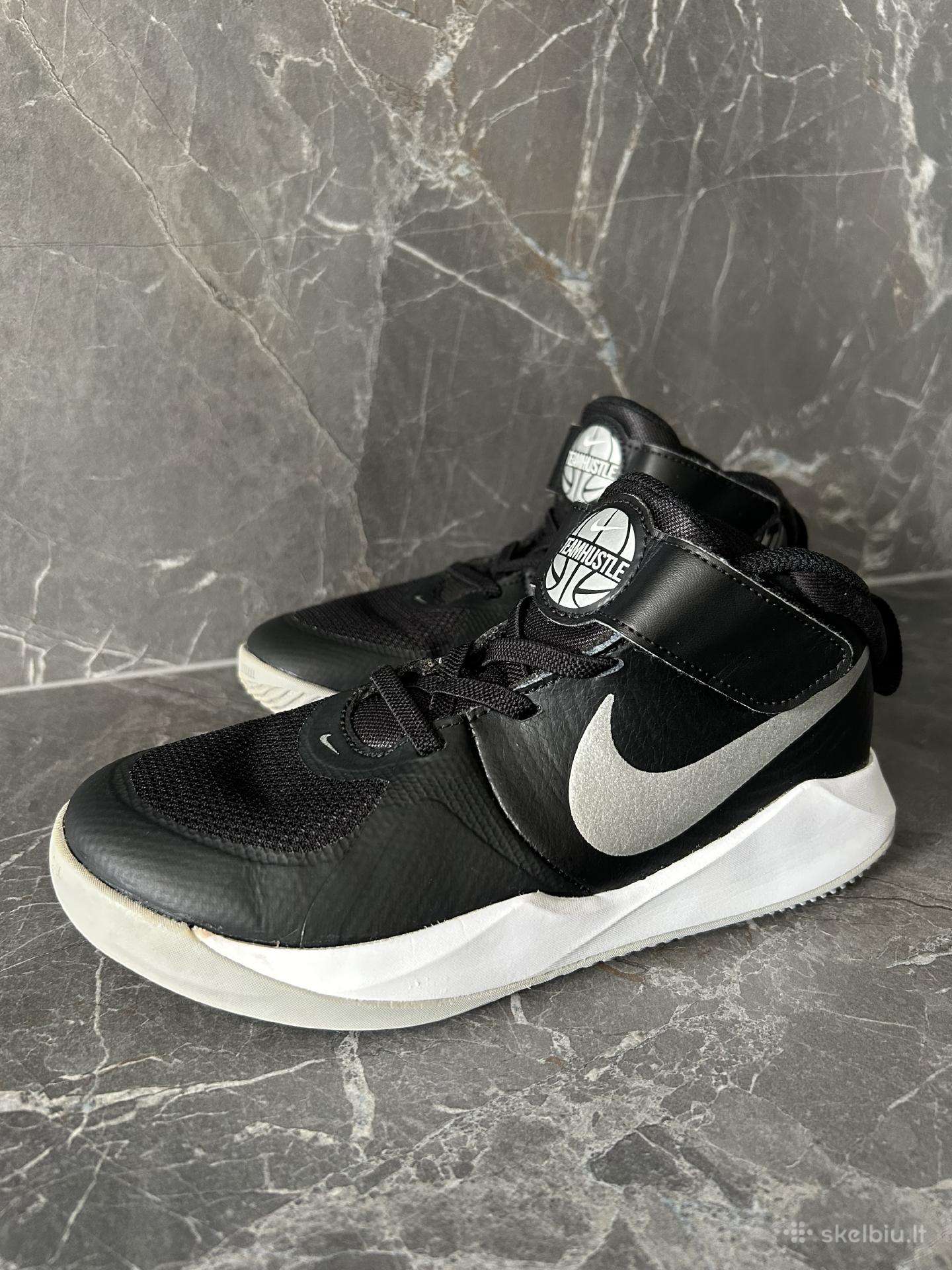 Nike Teamhustle kedai 34d.