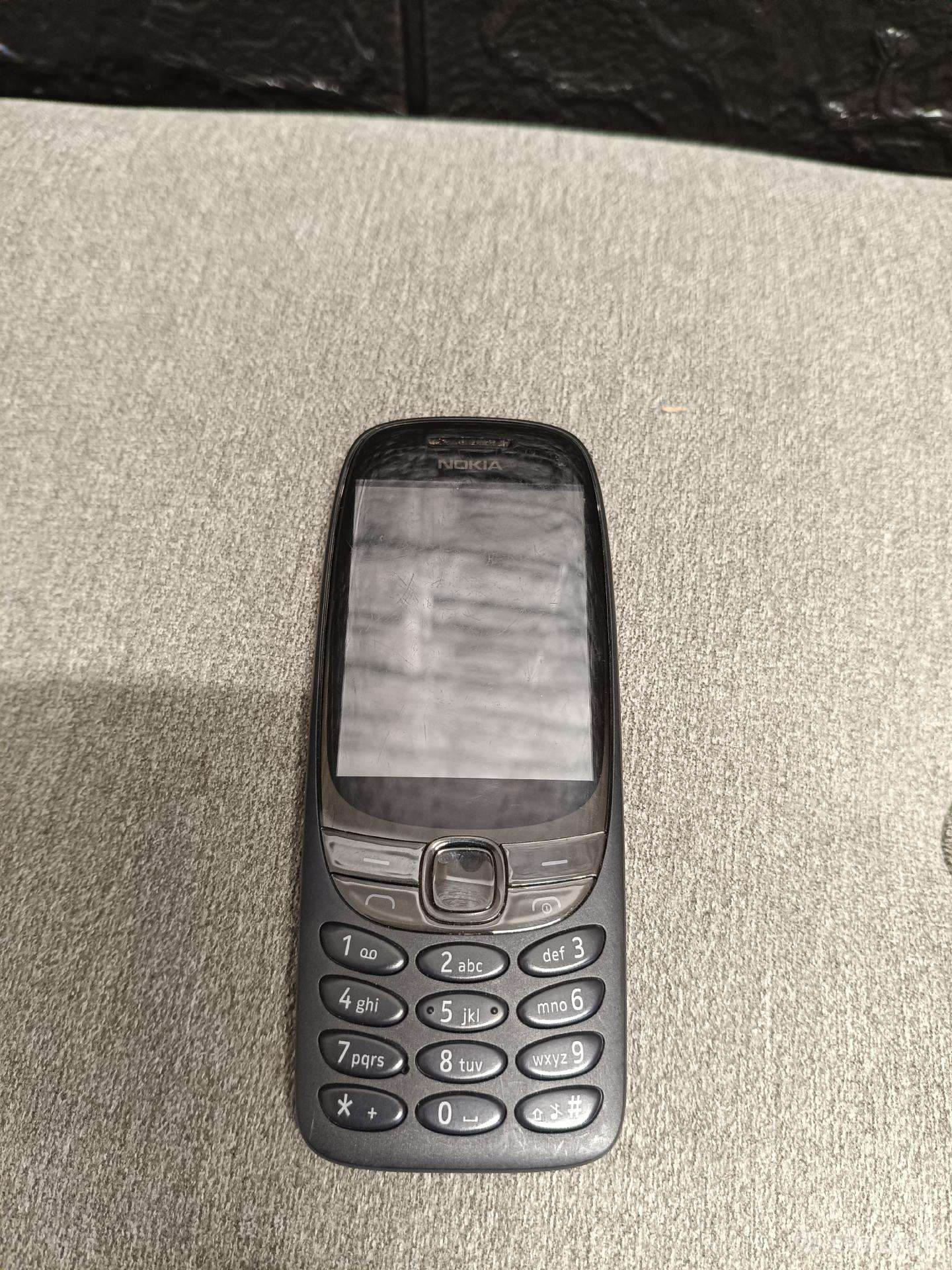 Nokia 6310