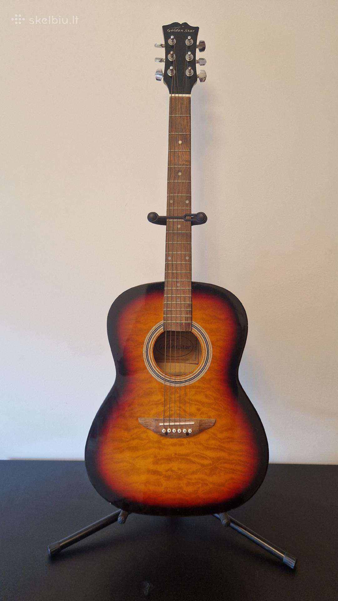Akustinė gitara „Golden Star“ su stovu