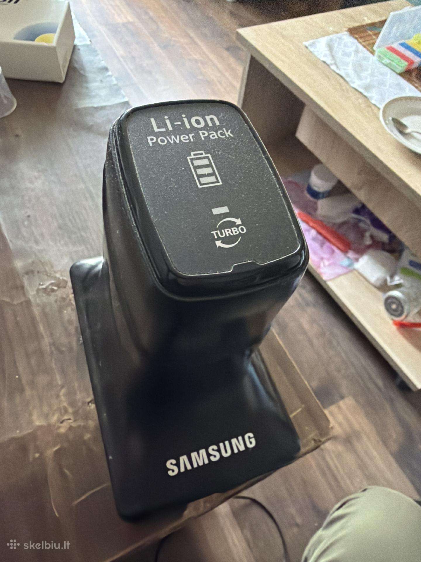 Baterija su pakroveju Samsung siurbliui
