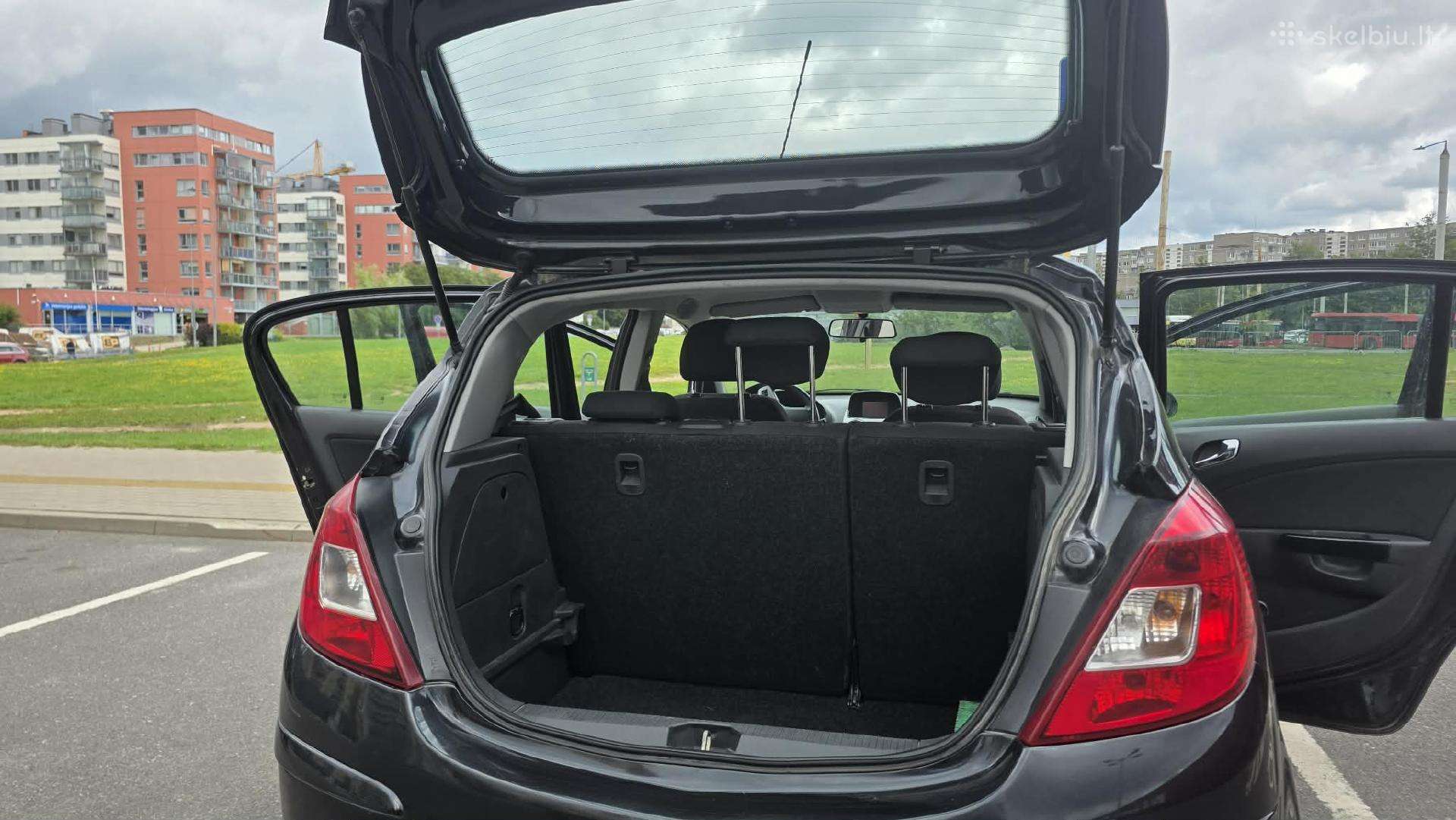 Opel Corsa, 1.2 l., Хэтчбек