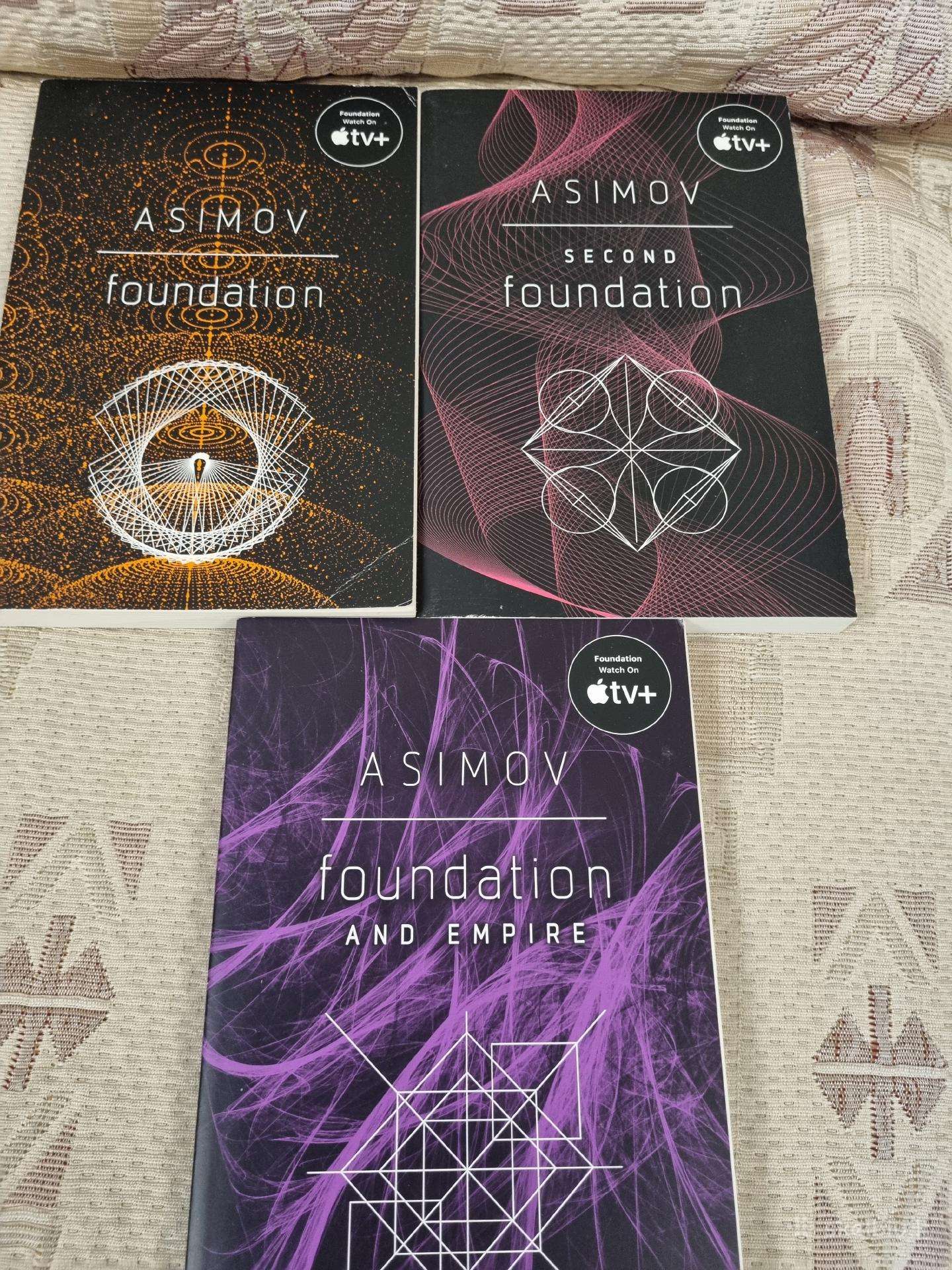 Rinkinys anglų kalba : Foundation 3 books