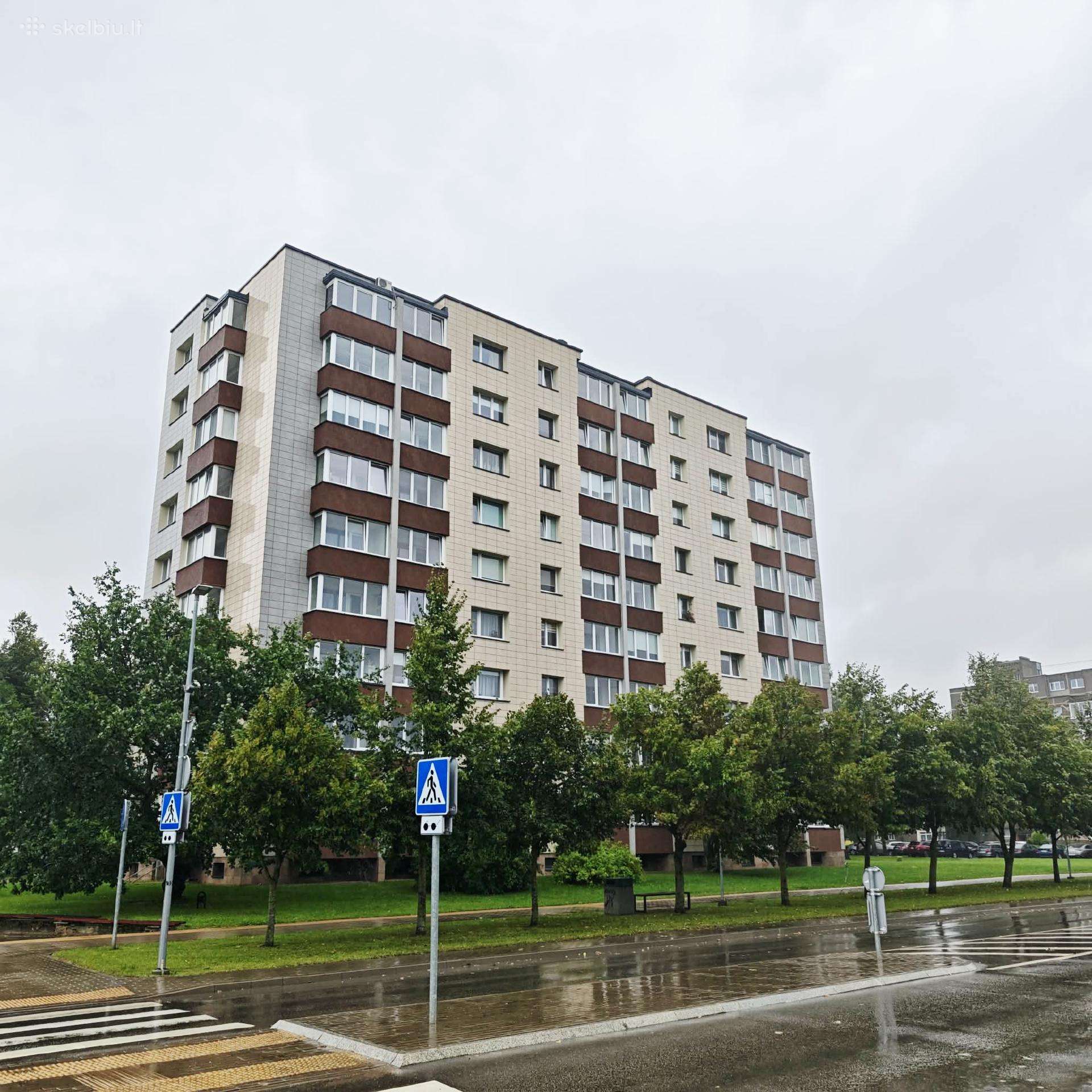 Parduodamas 3 kamb.butas Pavenčių g.