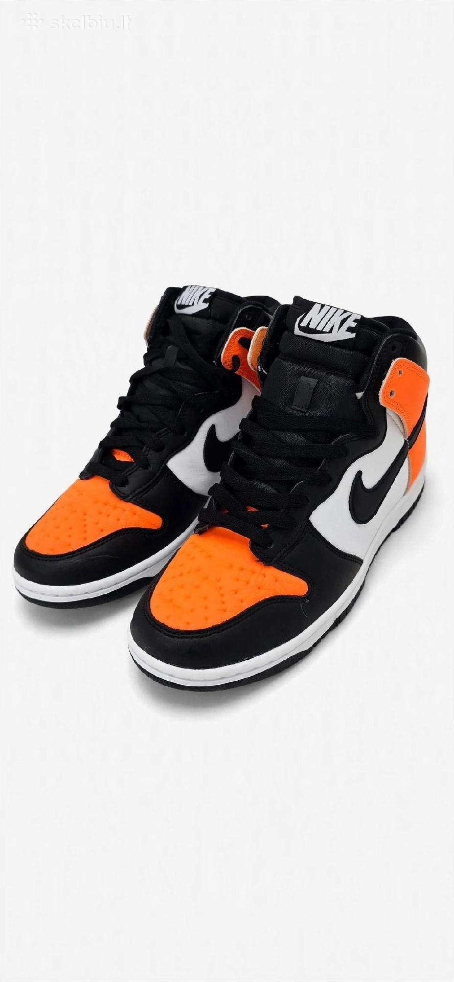 Nike Dunk High Retro White Total Orange Black