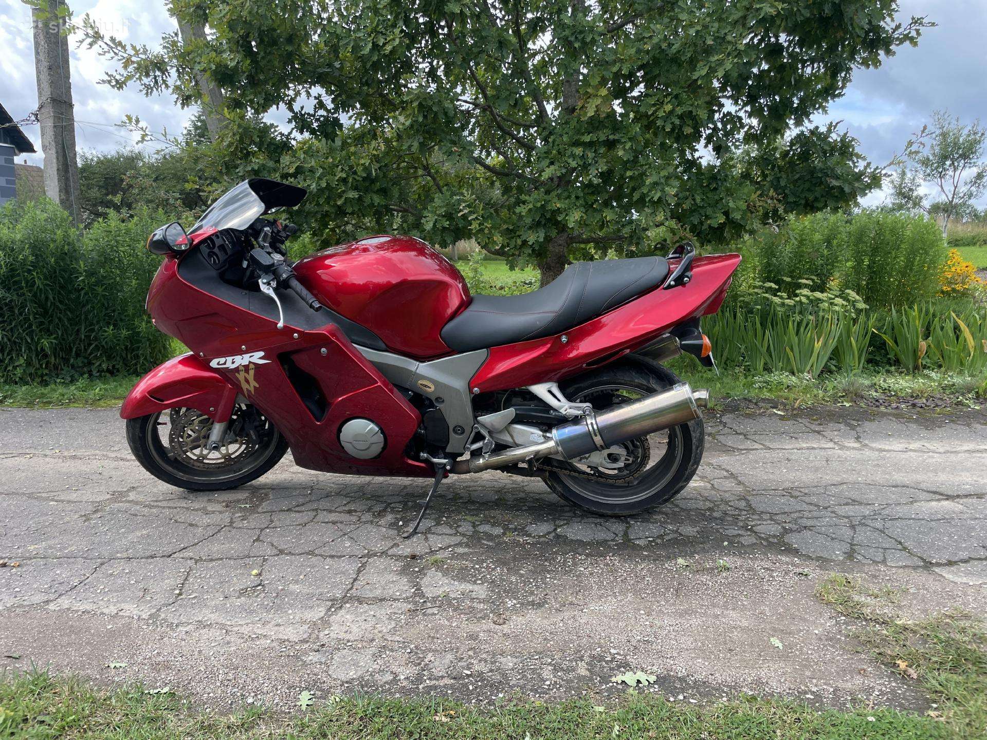 Honda cbr 1100xx