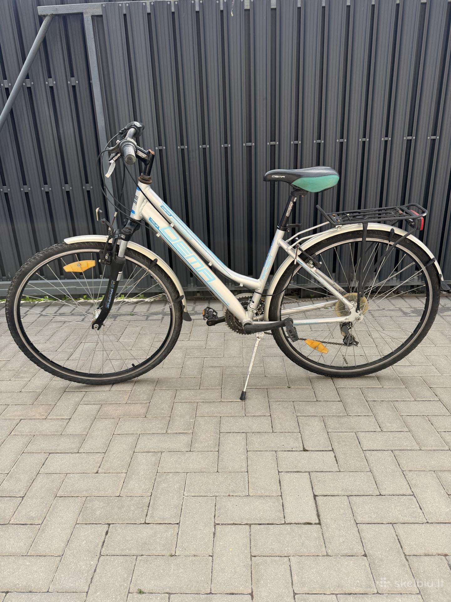 Hybrid bike Dema 28″