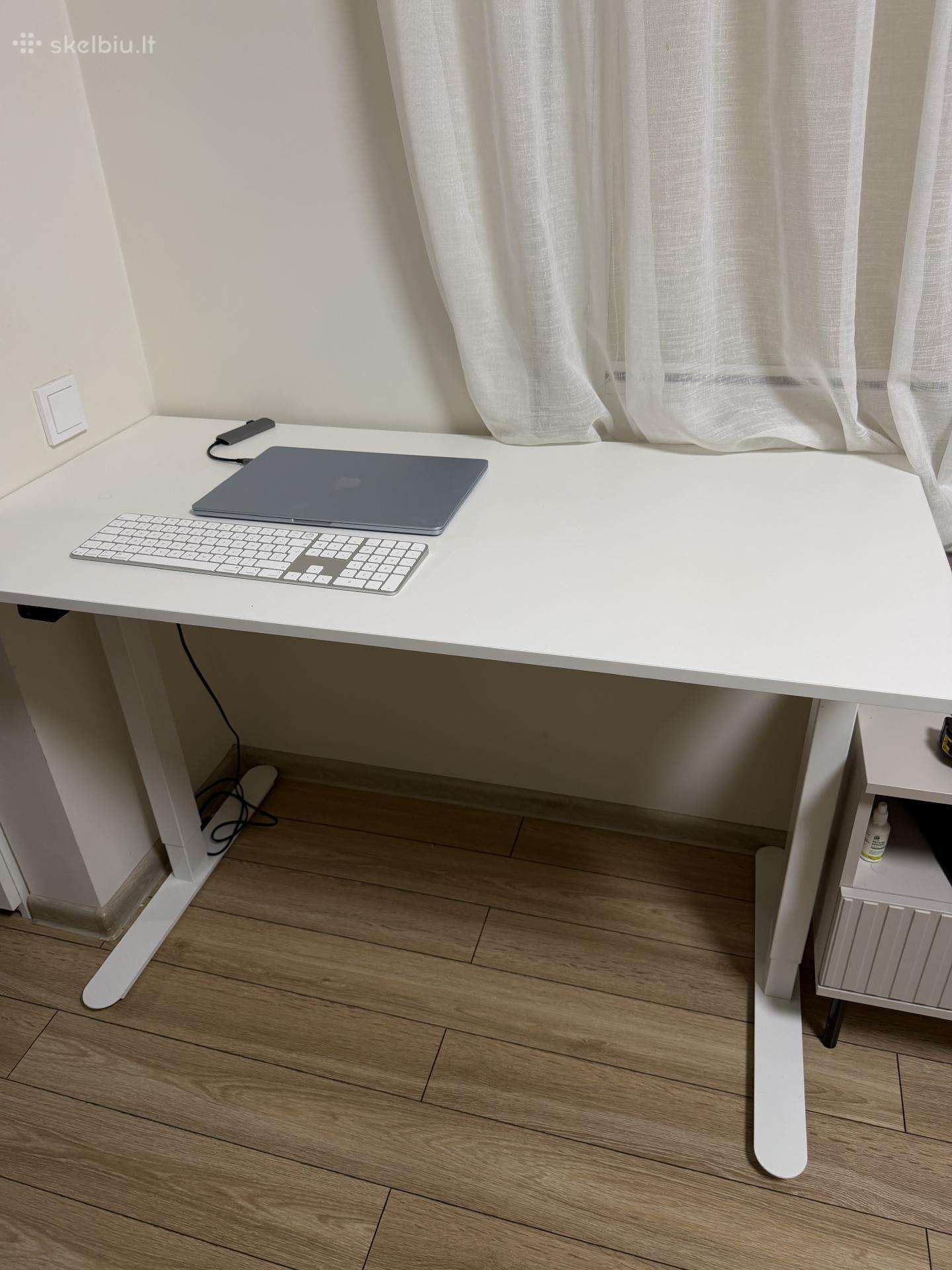 Reguliuojamo aukscio stalas 60x120cm