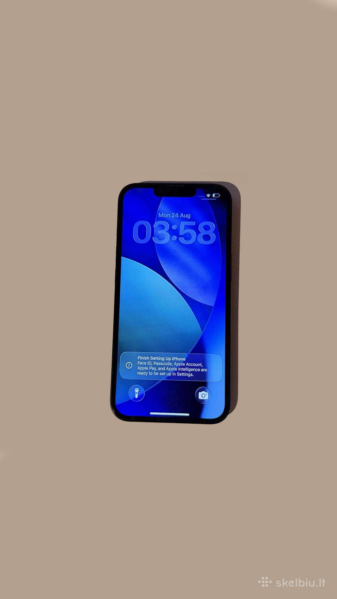 iPhone 16e Juodas 128gb