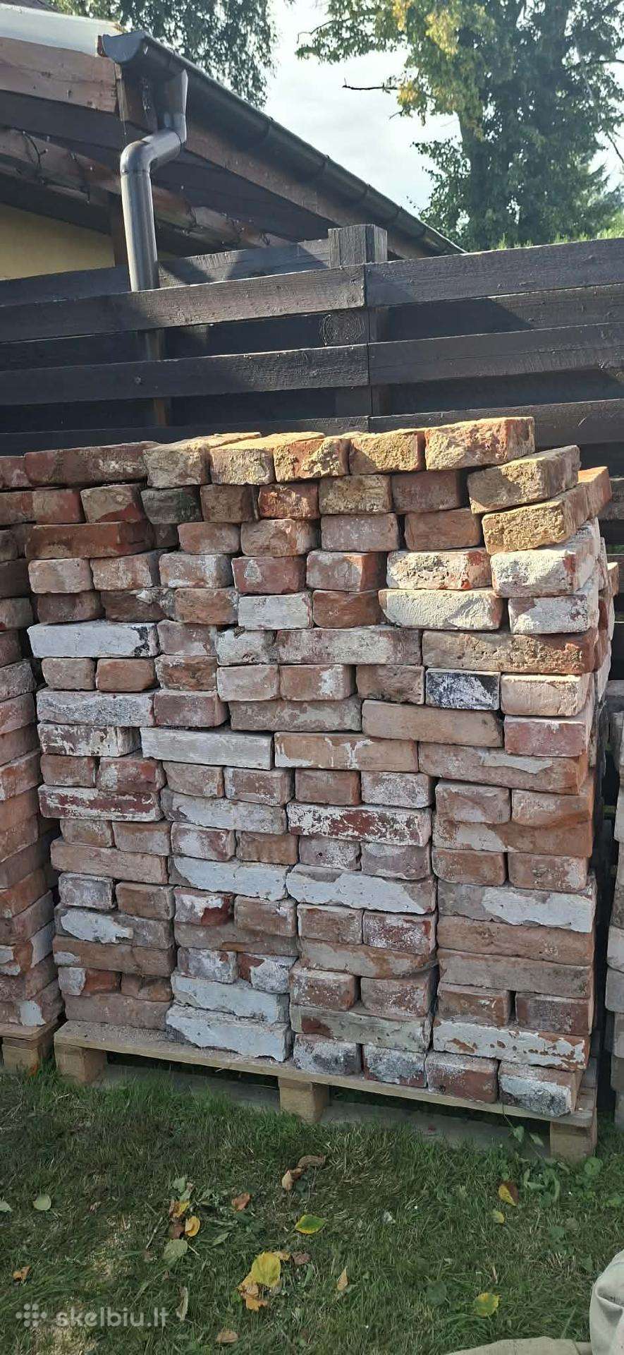 Parduodu vokiškas plytas raudonas 300vnt.+
