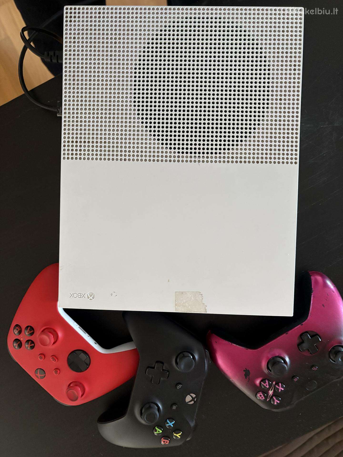 Xbox One S