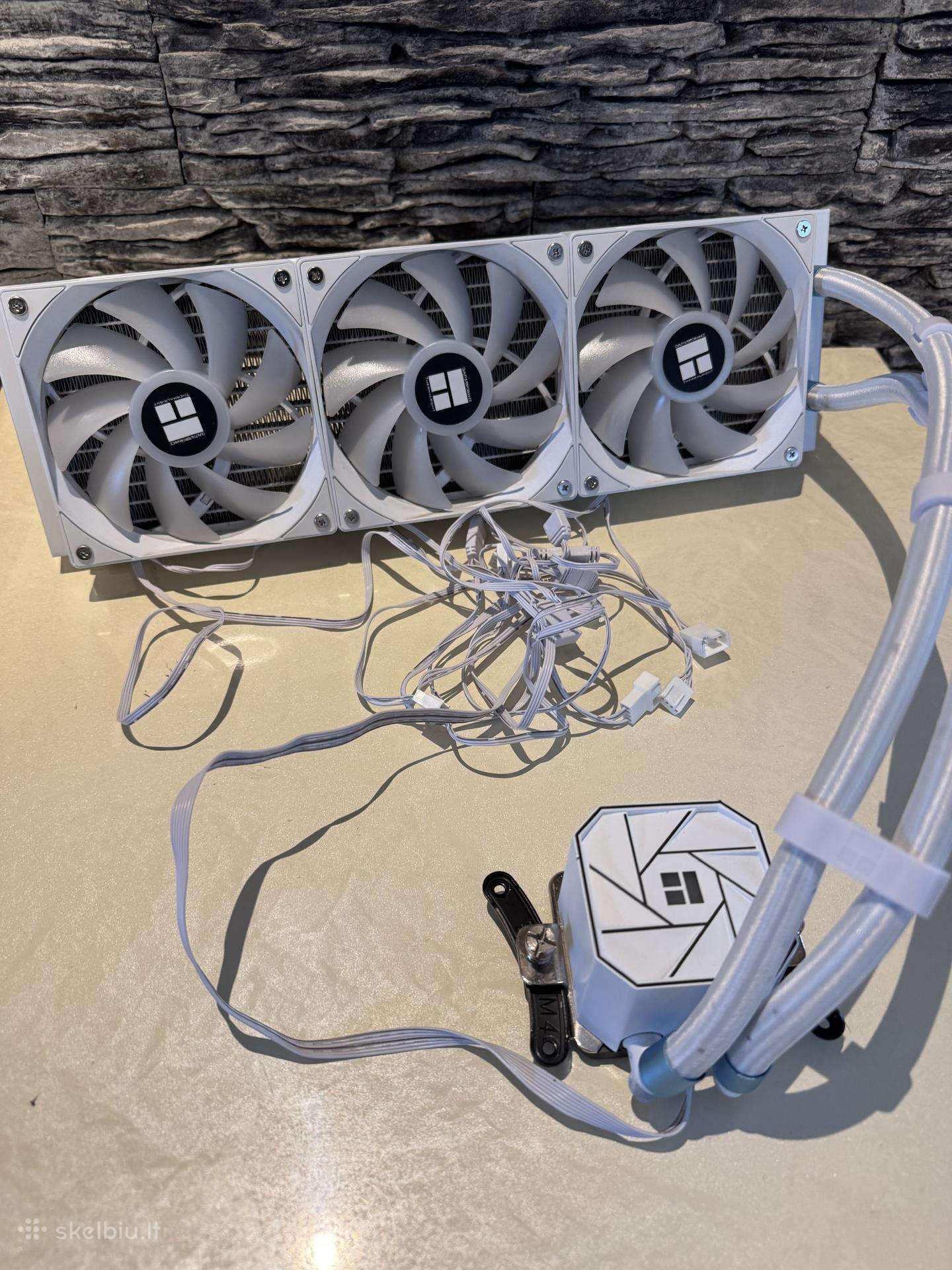 Thermalright Frozen Infinity Aio 360 White