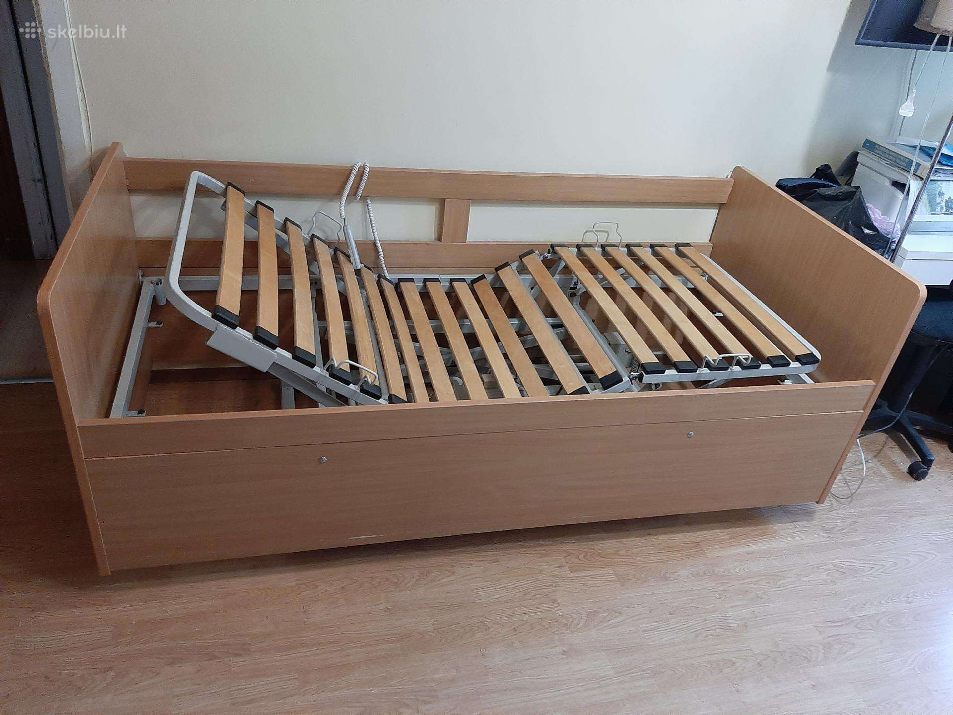 Parduodu funkcinę,elektrinę lovą