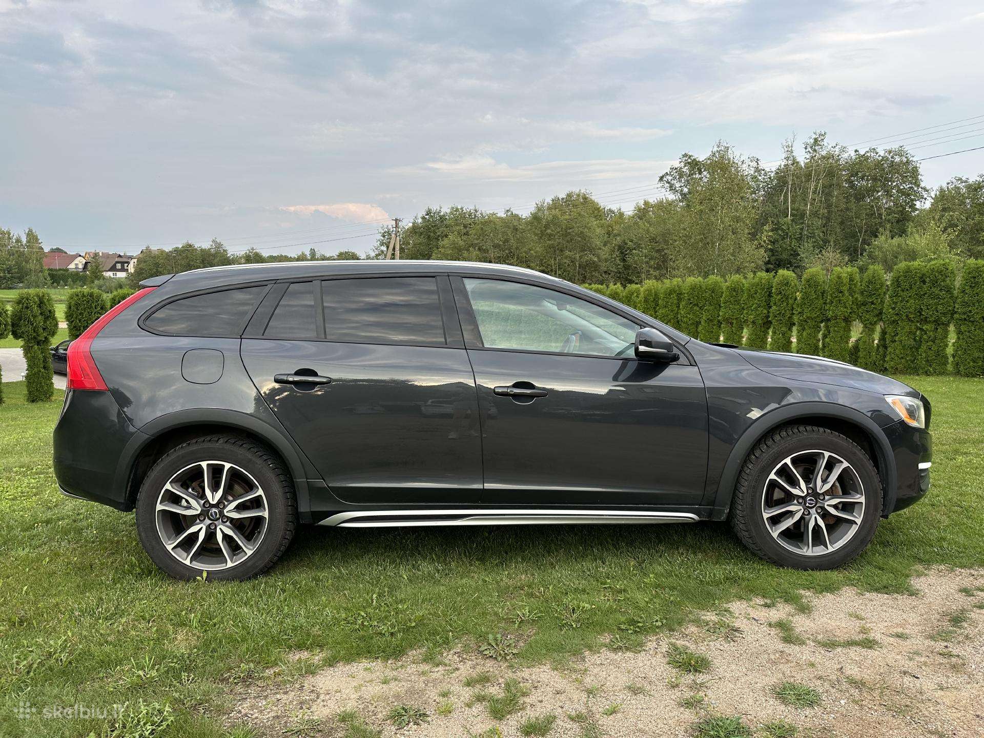 Volvo v60 cross country