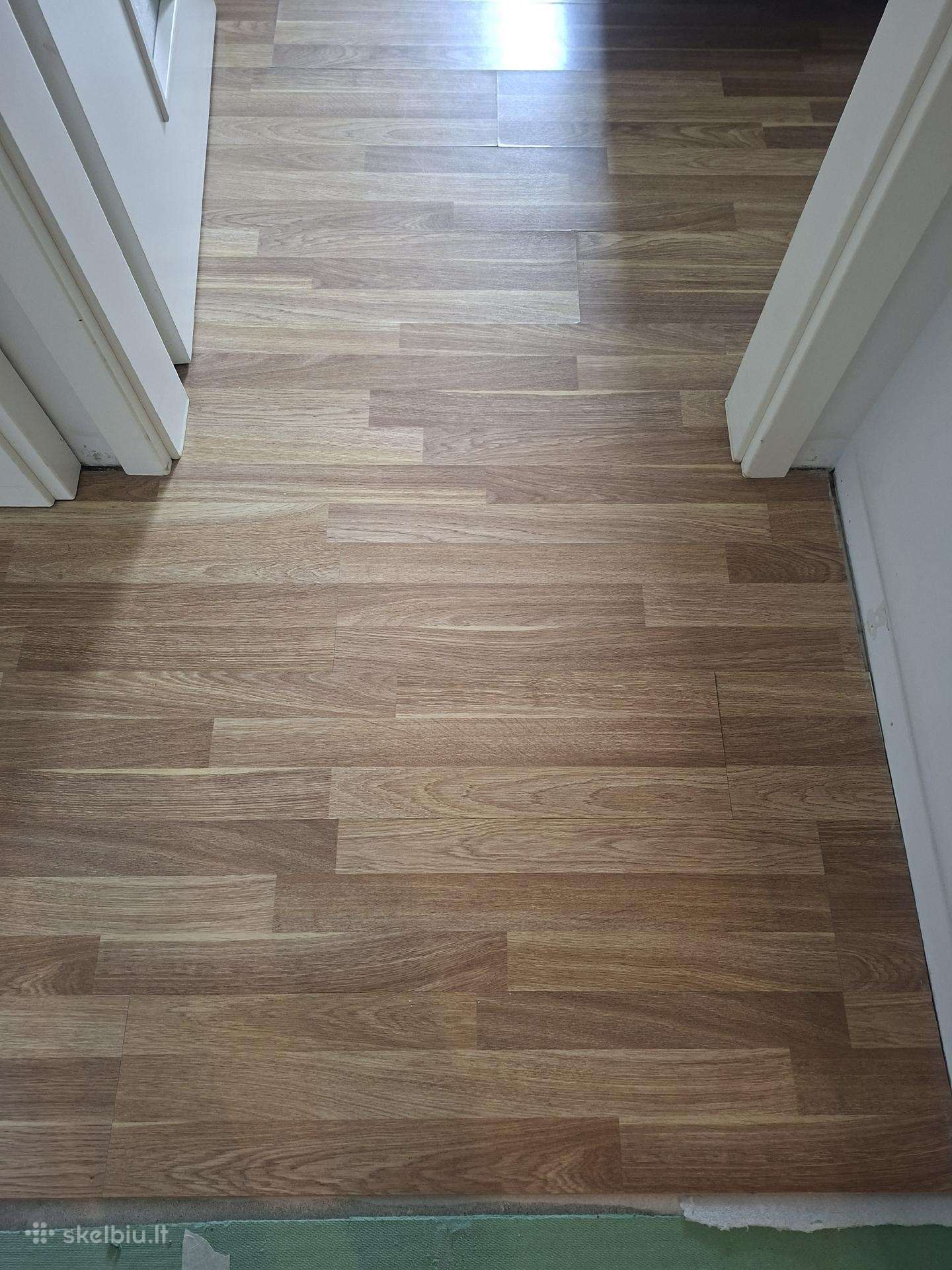 Dovanojamas apie 50 kvadratų laminato