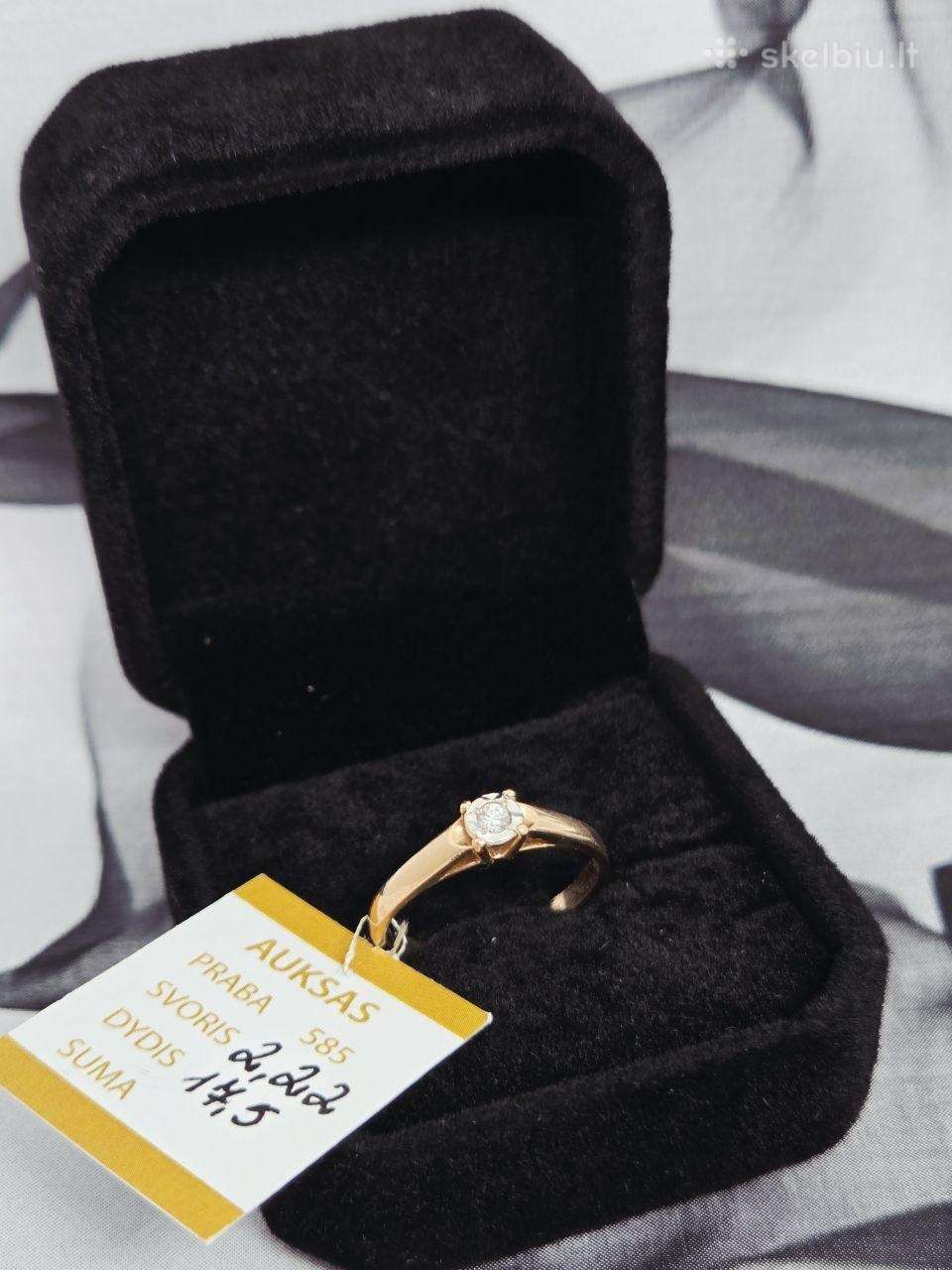 Auksinis žiedas - 222 Eur.
