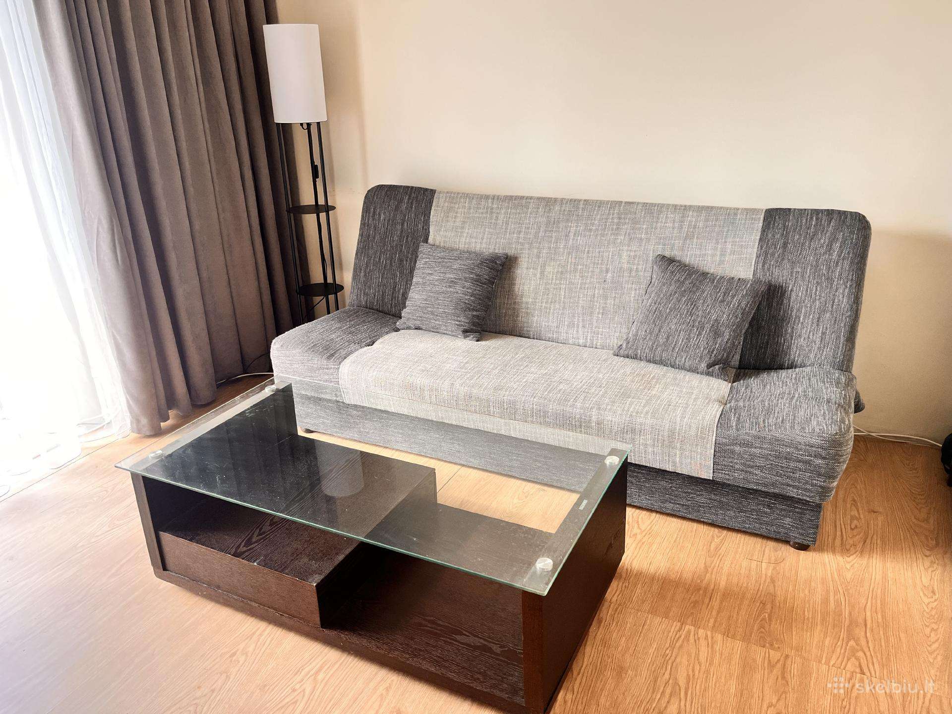 Sofa ir stalas