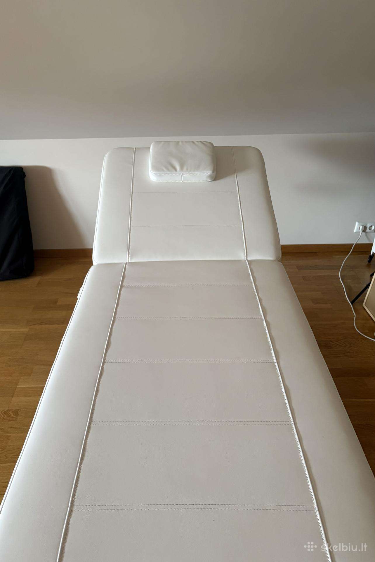 Elektrinis masažo stalas Plinth 2000