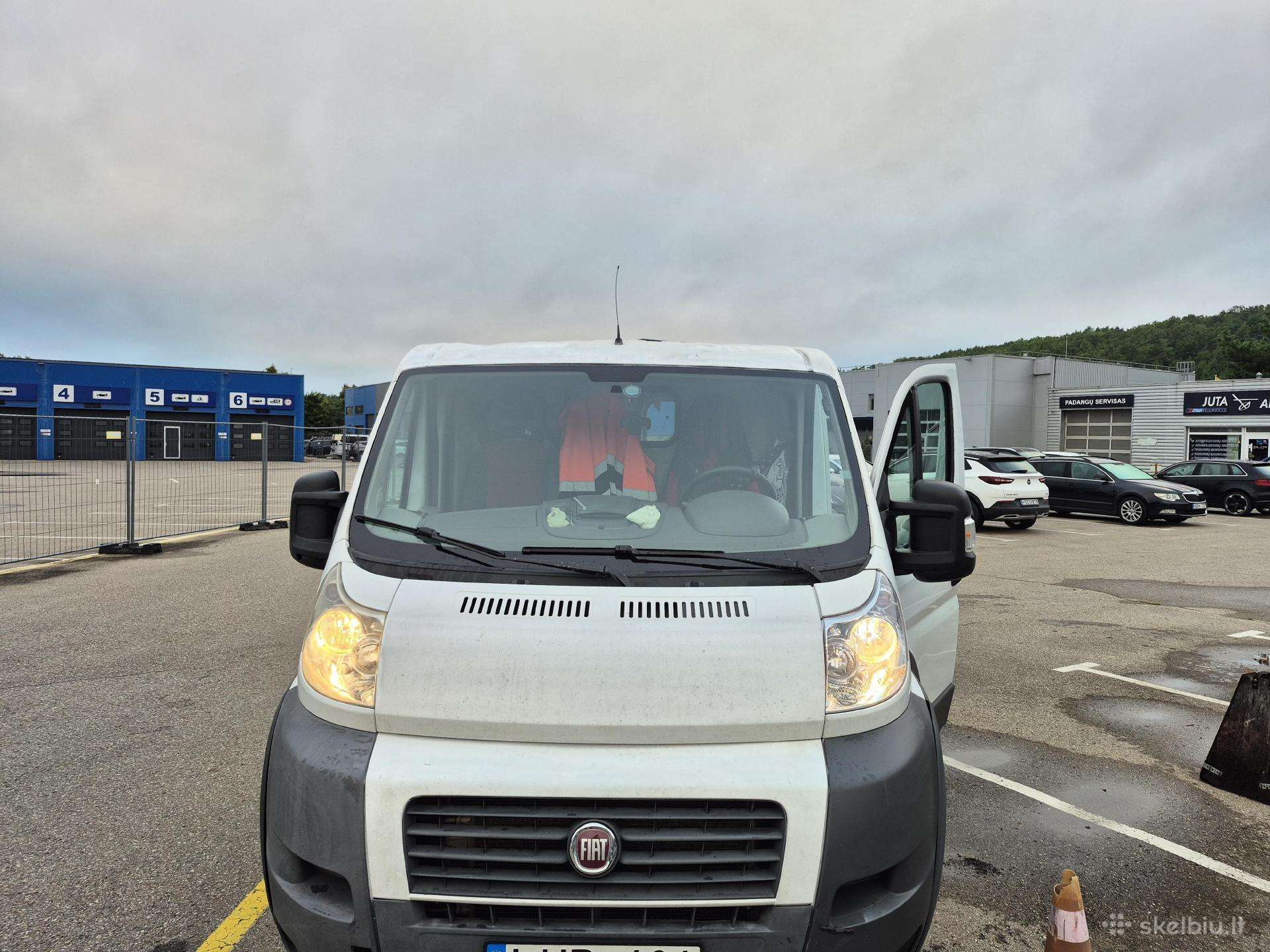 Parduodamas krovininis mikroautobusas