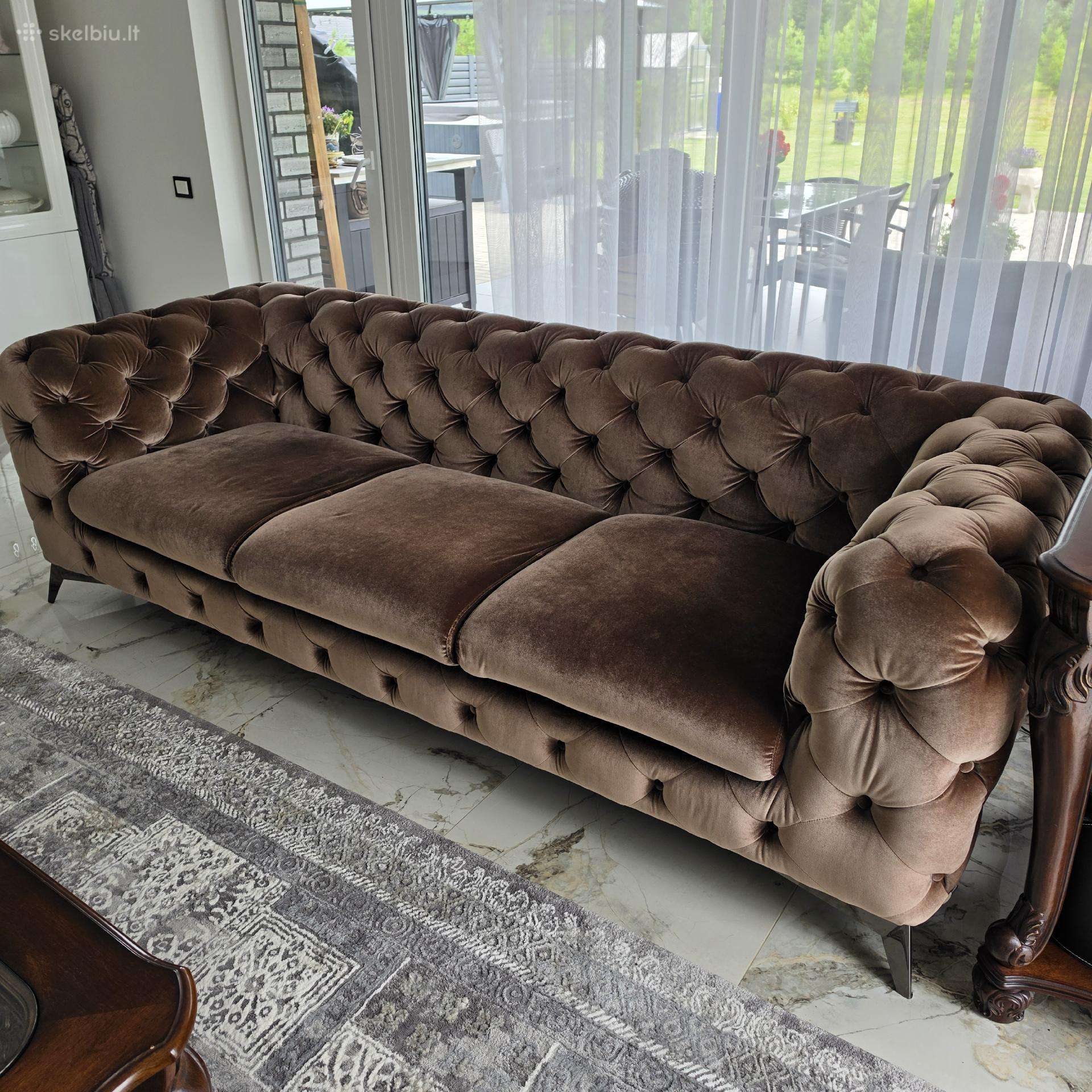 Parduodu dvi labai gražiąs sofas