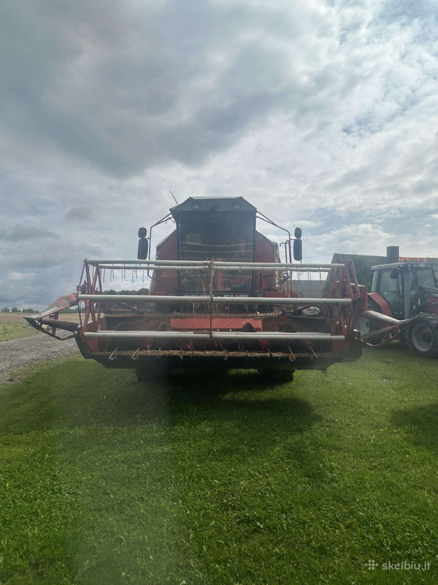 Deutz fahr kombainas ir priekaba