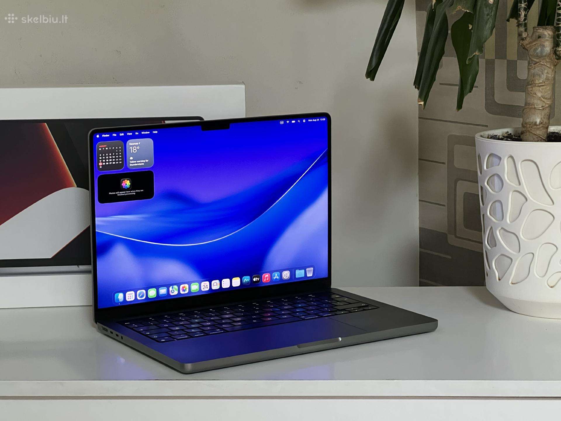 Parduodamas MacBook Pro 14 su M1 Pro, Xdr 120hz.
