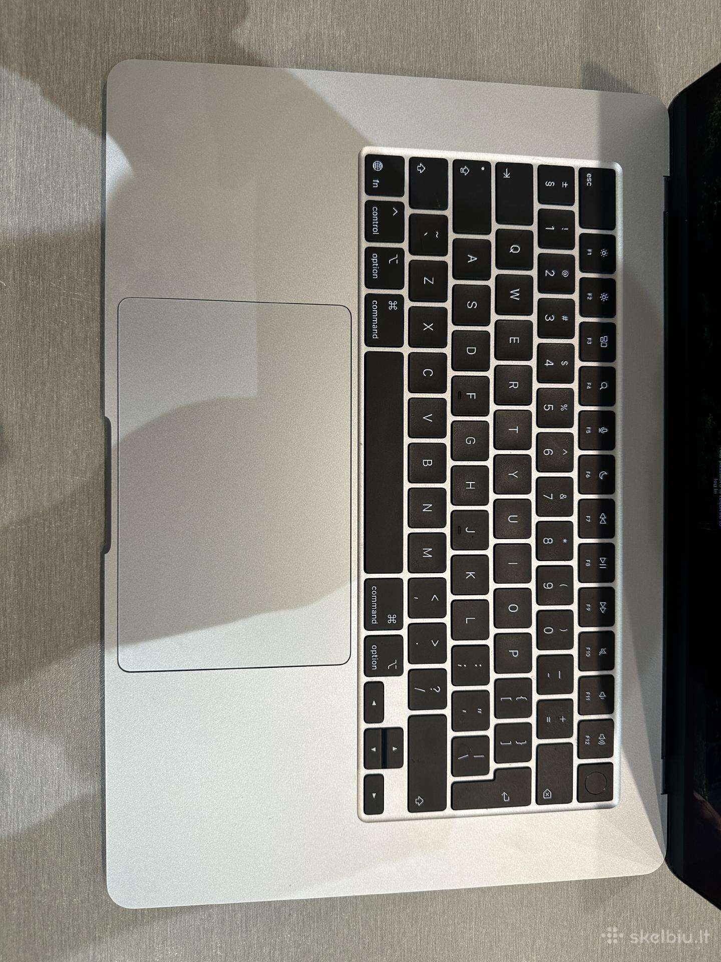 MacBook Air 15 M4 512gb 16gb