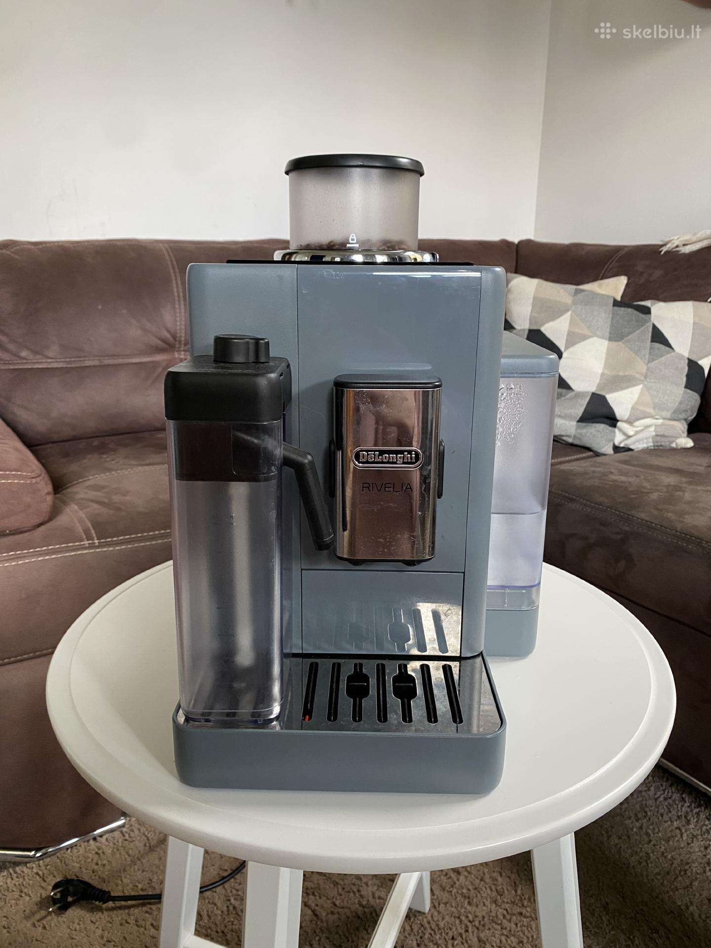 Automatinis kavos aparatas Delonghi Rivelia