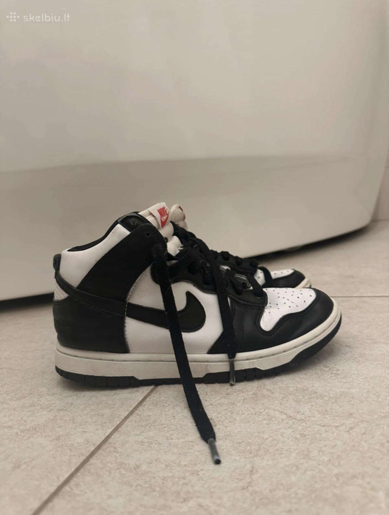 Air Jordan 1 kedai